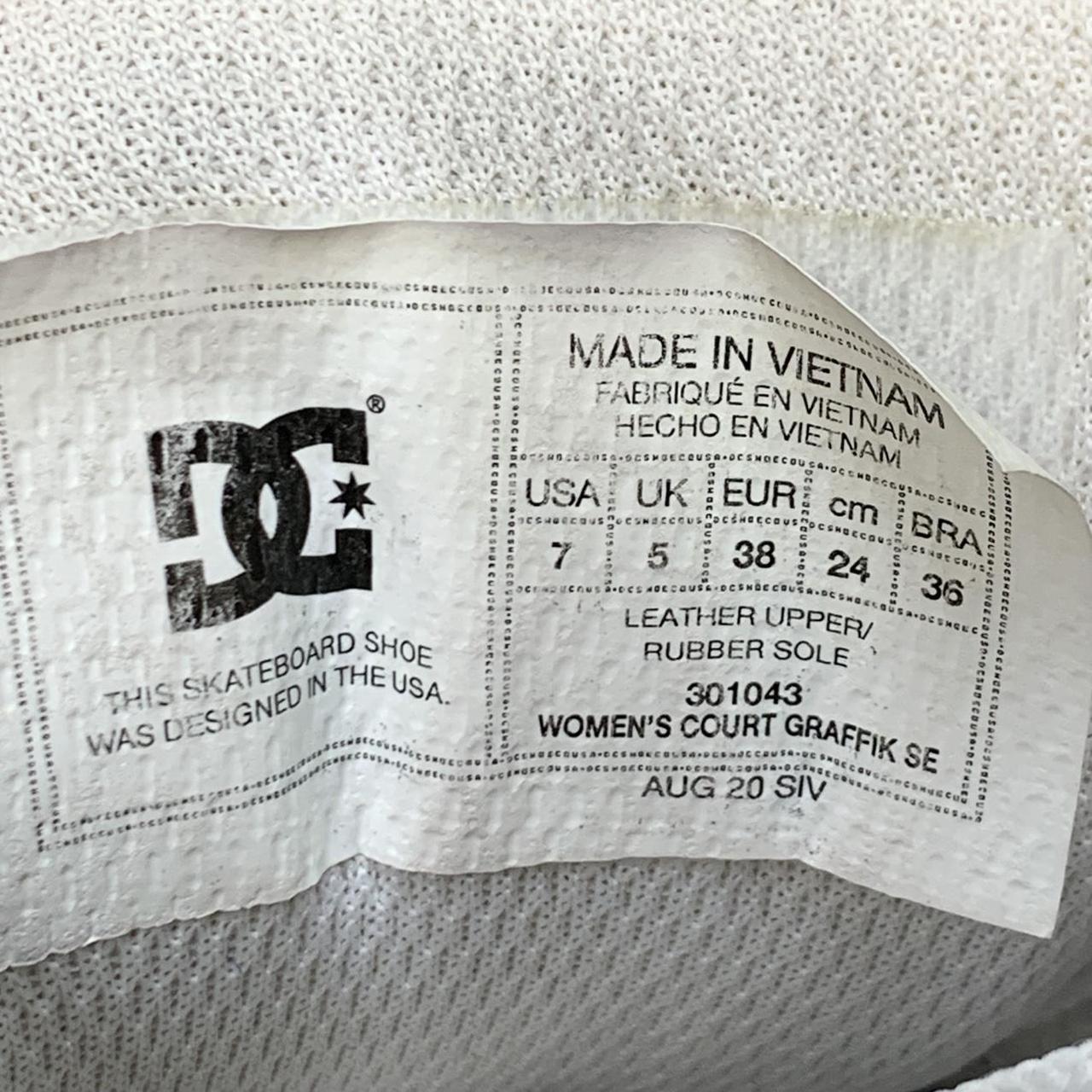 DC Shoes Court Graffik 00s white pink chunky trainers