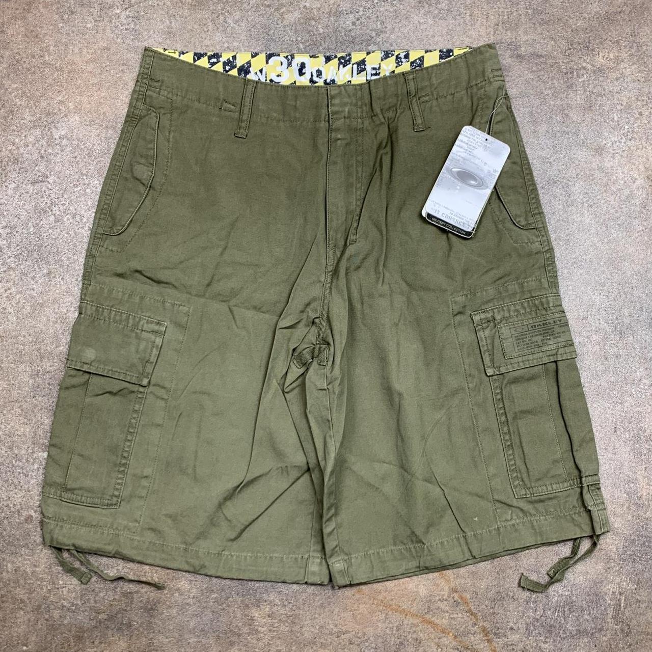 Oakley 00s Flying Tiger khaki baggy cargo jorts