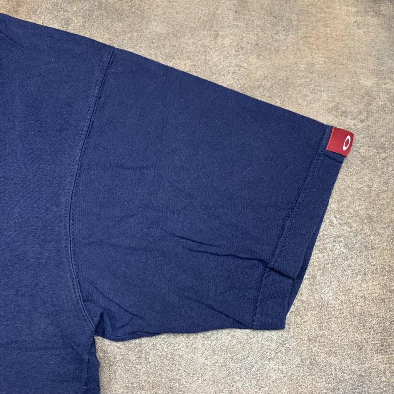 Oakley Software 00s navy static icon graphic tee