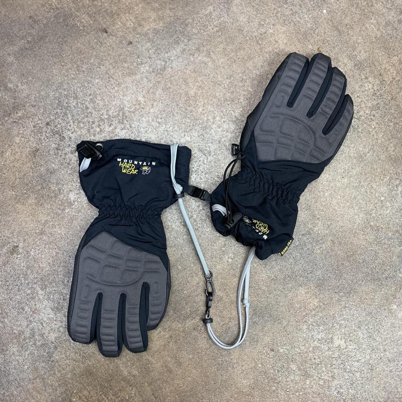 Mountain Hardwear technical black grey gloves