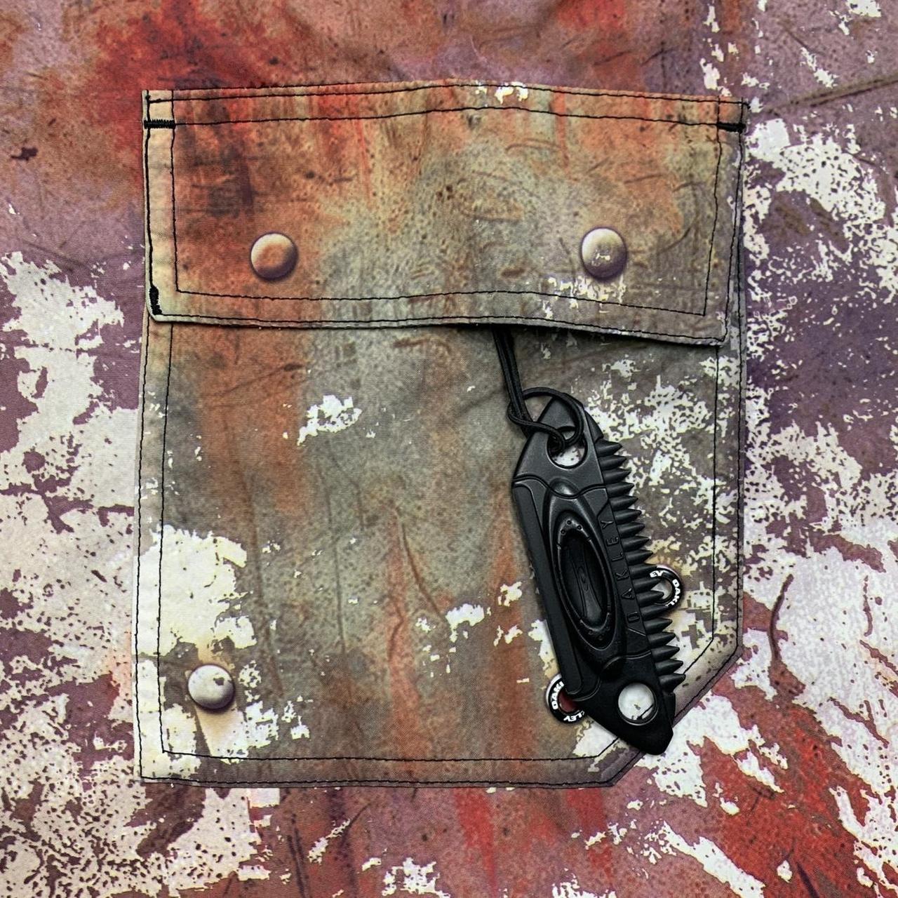Oakley Software 00s rust skull baggy boardshorts