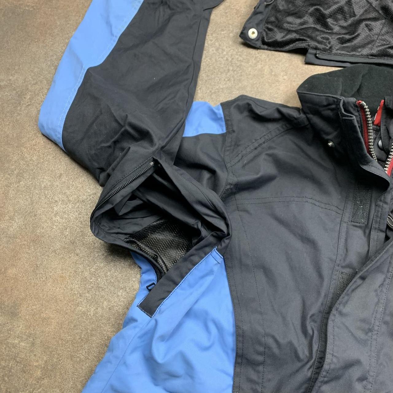 Oakley Software 00s black blue utilised ski jacket