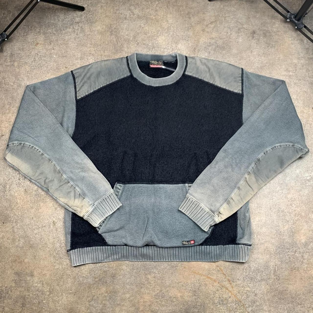 Quiksilver 00s black grey boxy sweatshirt