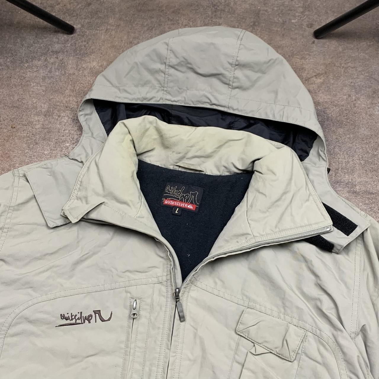 Quiksilver 00s beige utilised graphic ski jacket