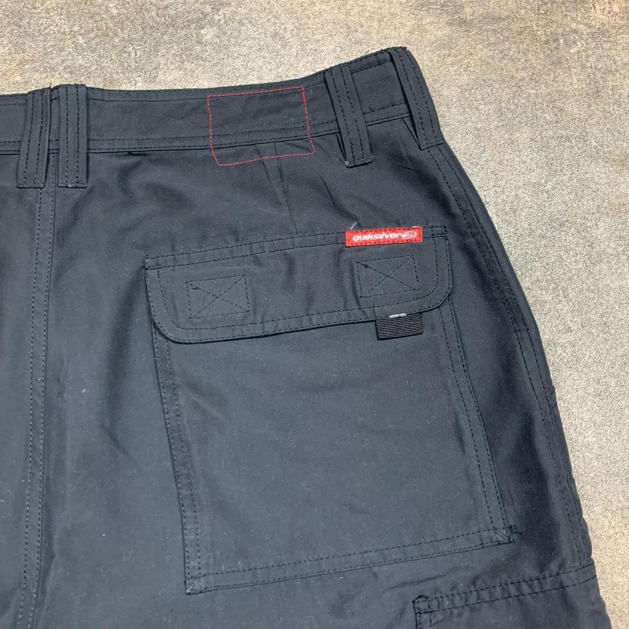 Quiksilver 90s black baggy cargo shorts