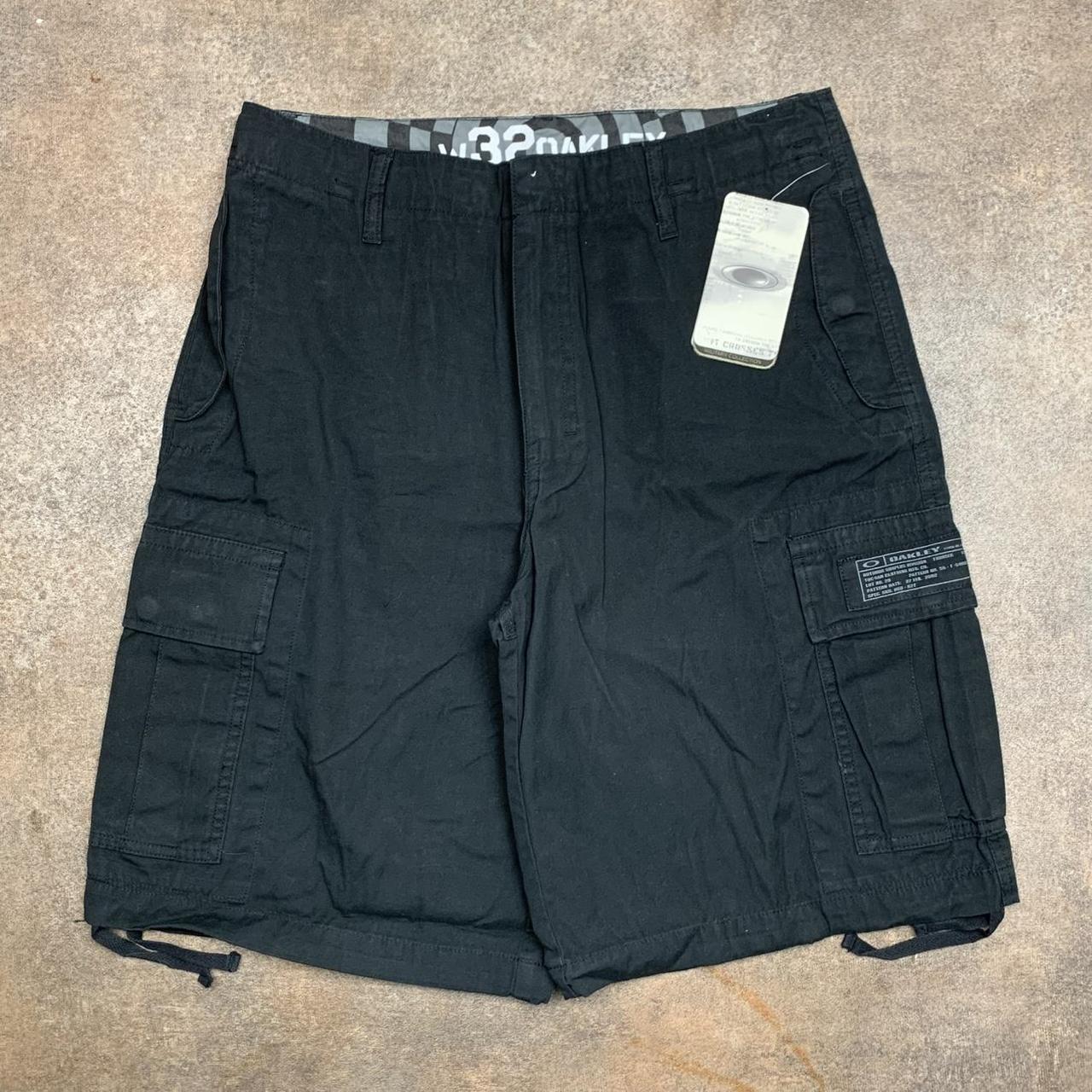 Oakley 00s Flying Tiger black baggy cargo jorts