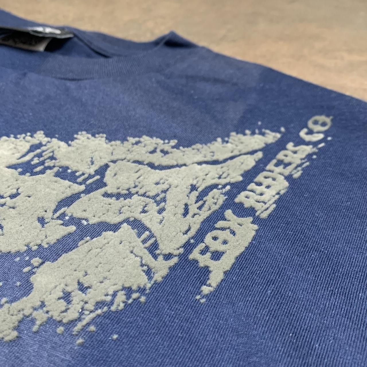 Fox Racing 00s navy grunge graphic tee