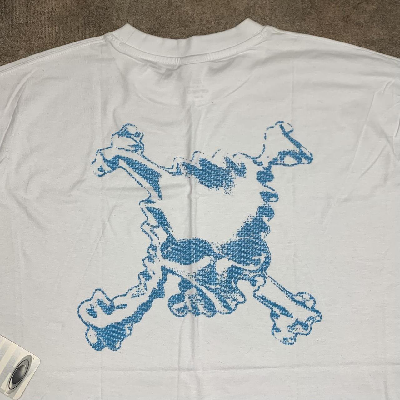 Oakley 00s white blue skull floral graphic tee