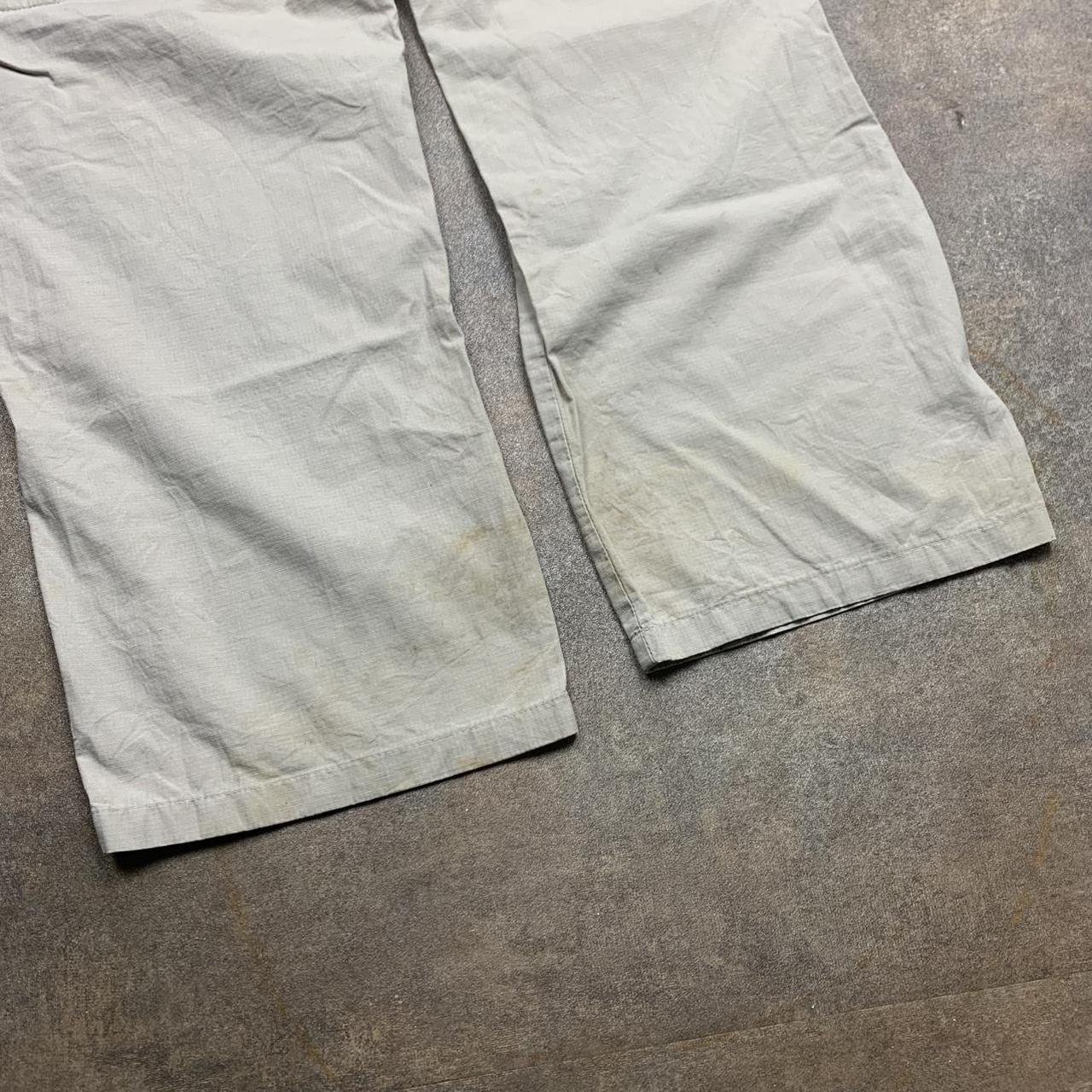 Oakley 00s baggy cream cargo trousers