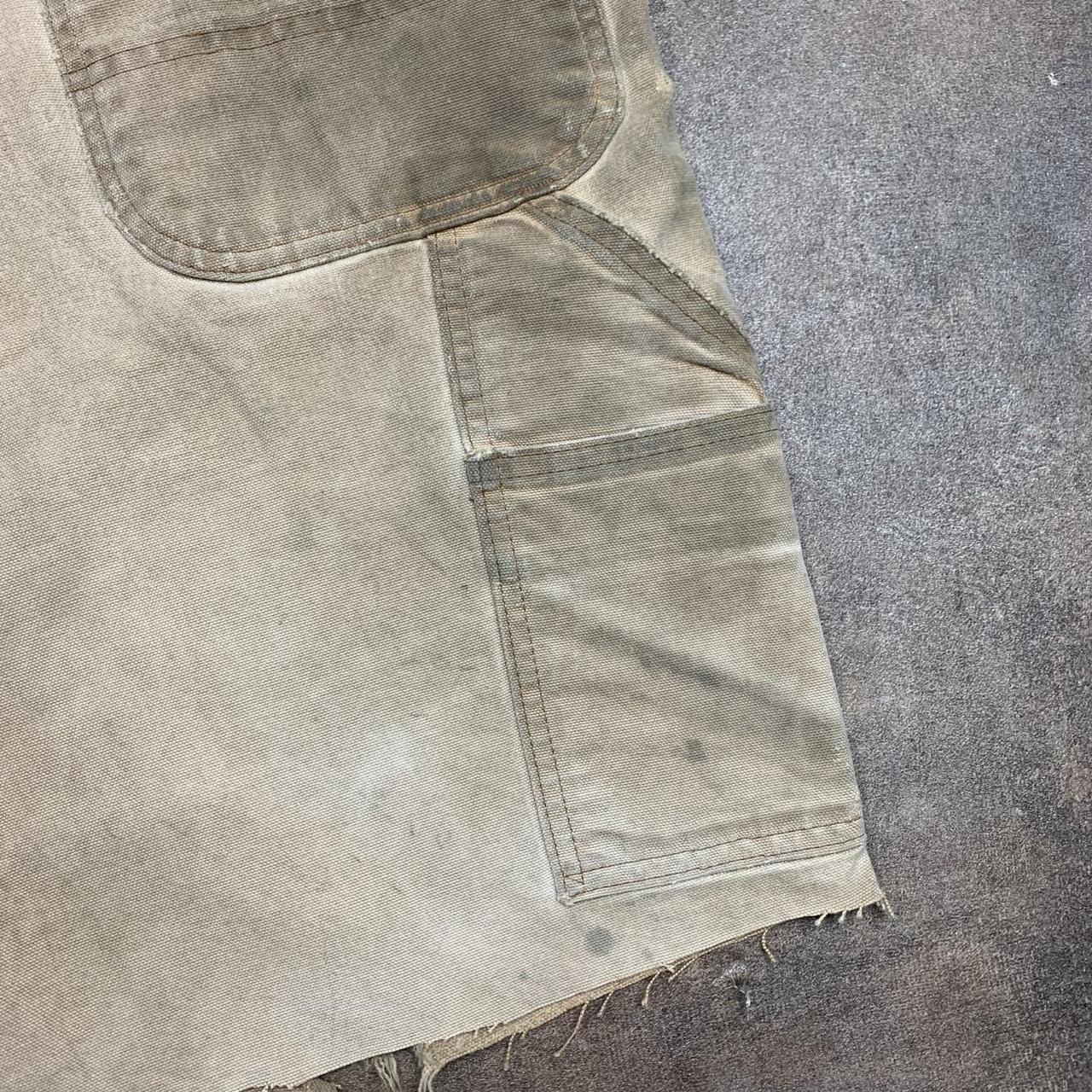 Carhartt 00s beige carpenter baggy jorts