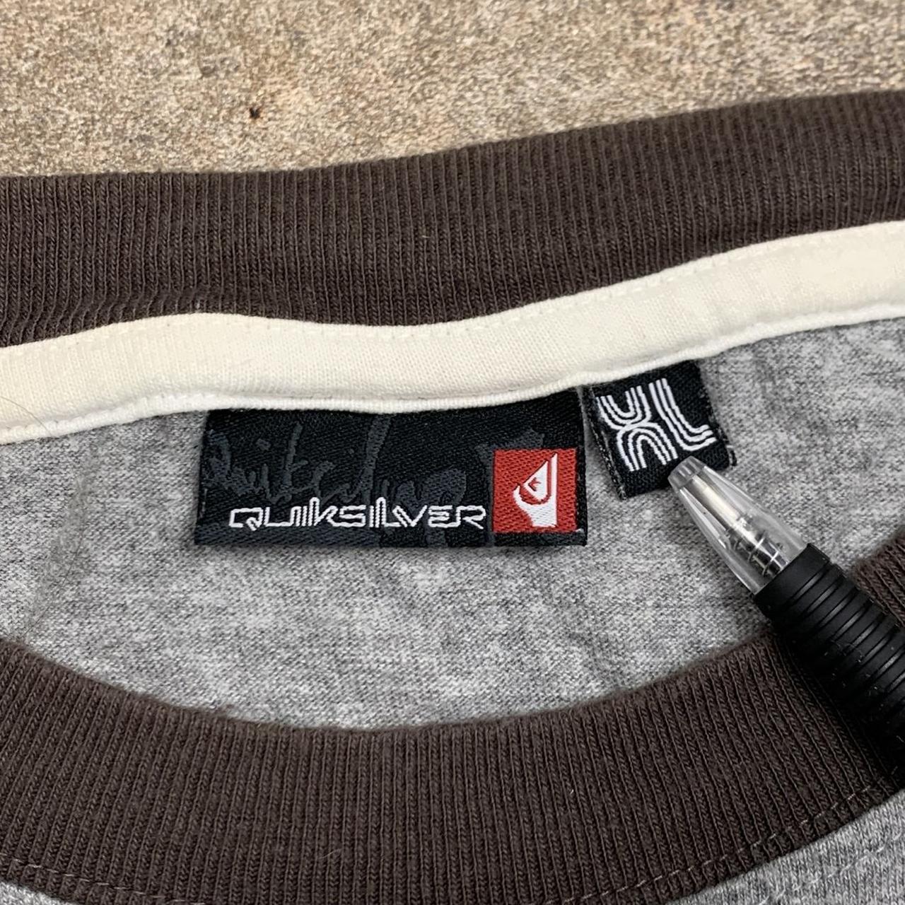 Quiksilver 00s grey graphic long sleeve tee