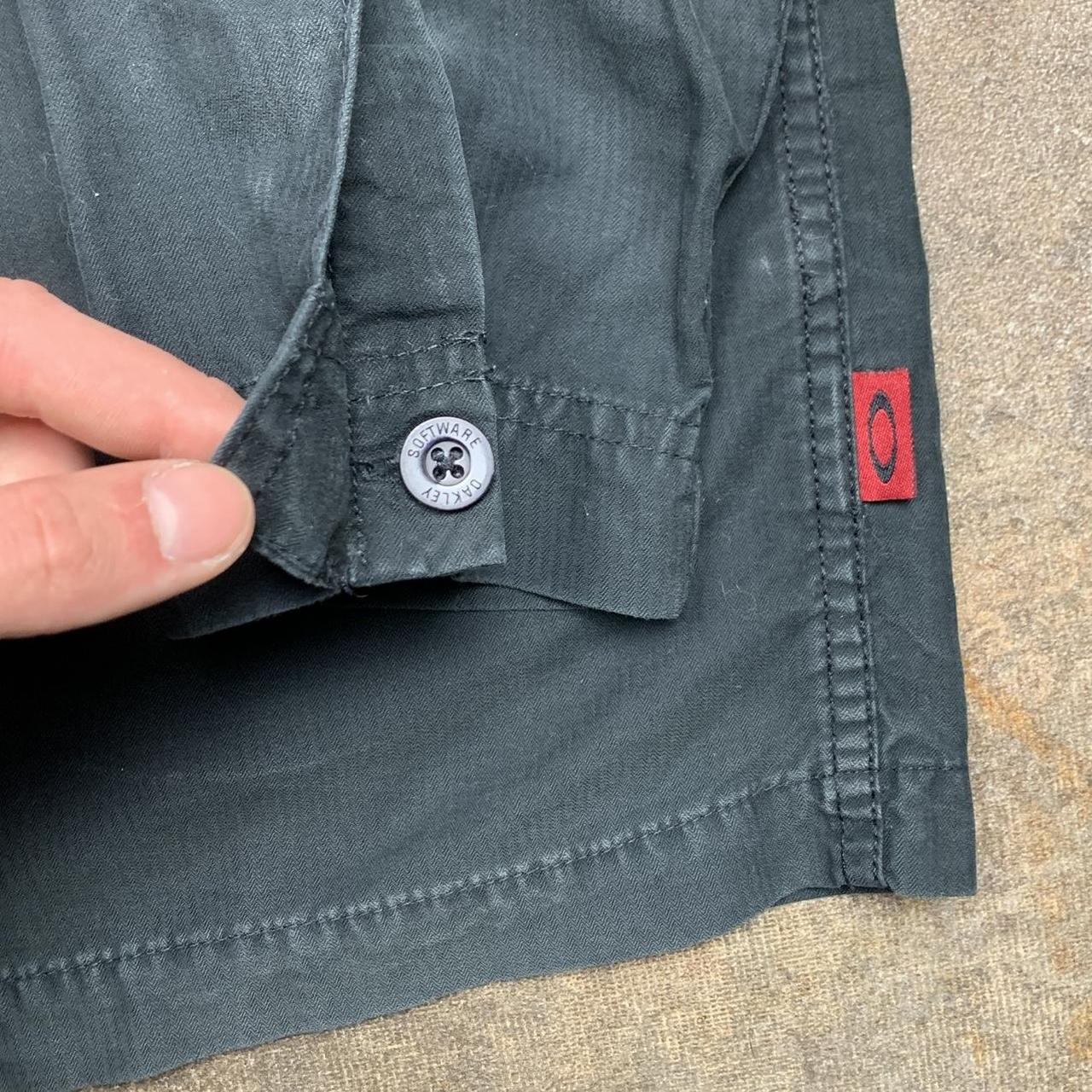 Oakley Software 00s black logo collar button shirt