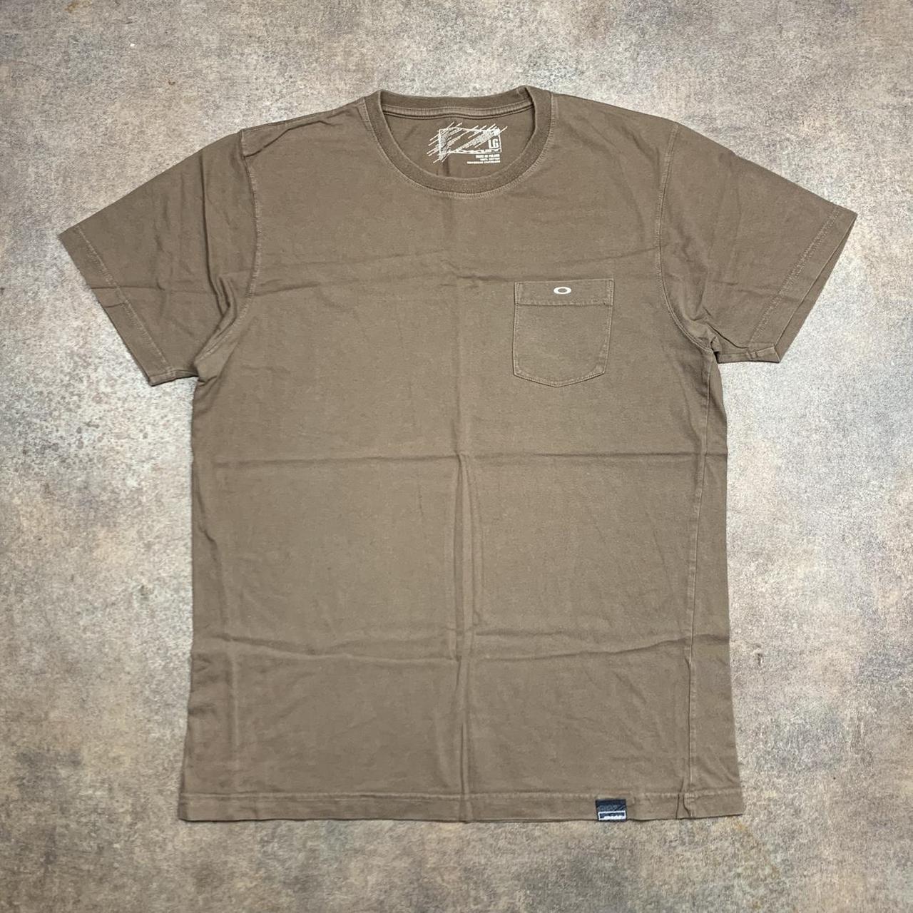 Oakley 00s brown pocket logo tee