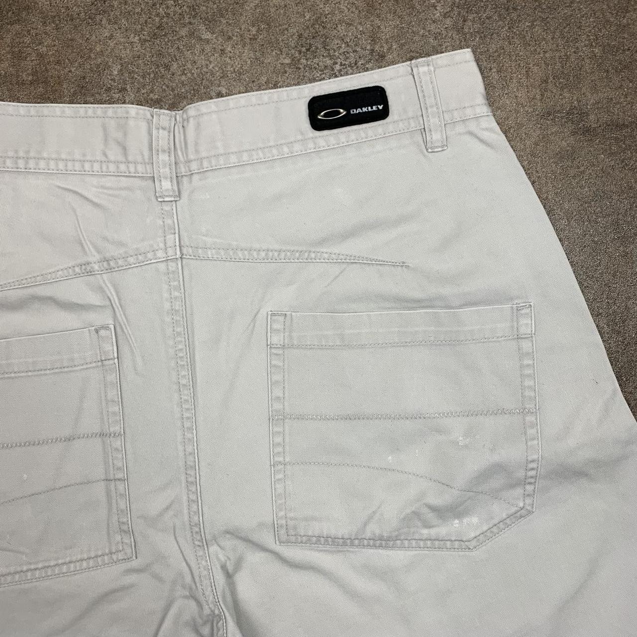 Oakley Software 00s cream baggy shorts