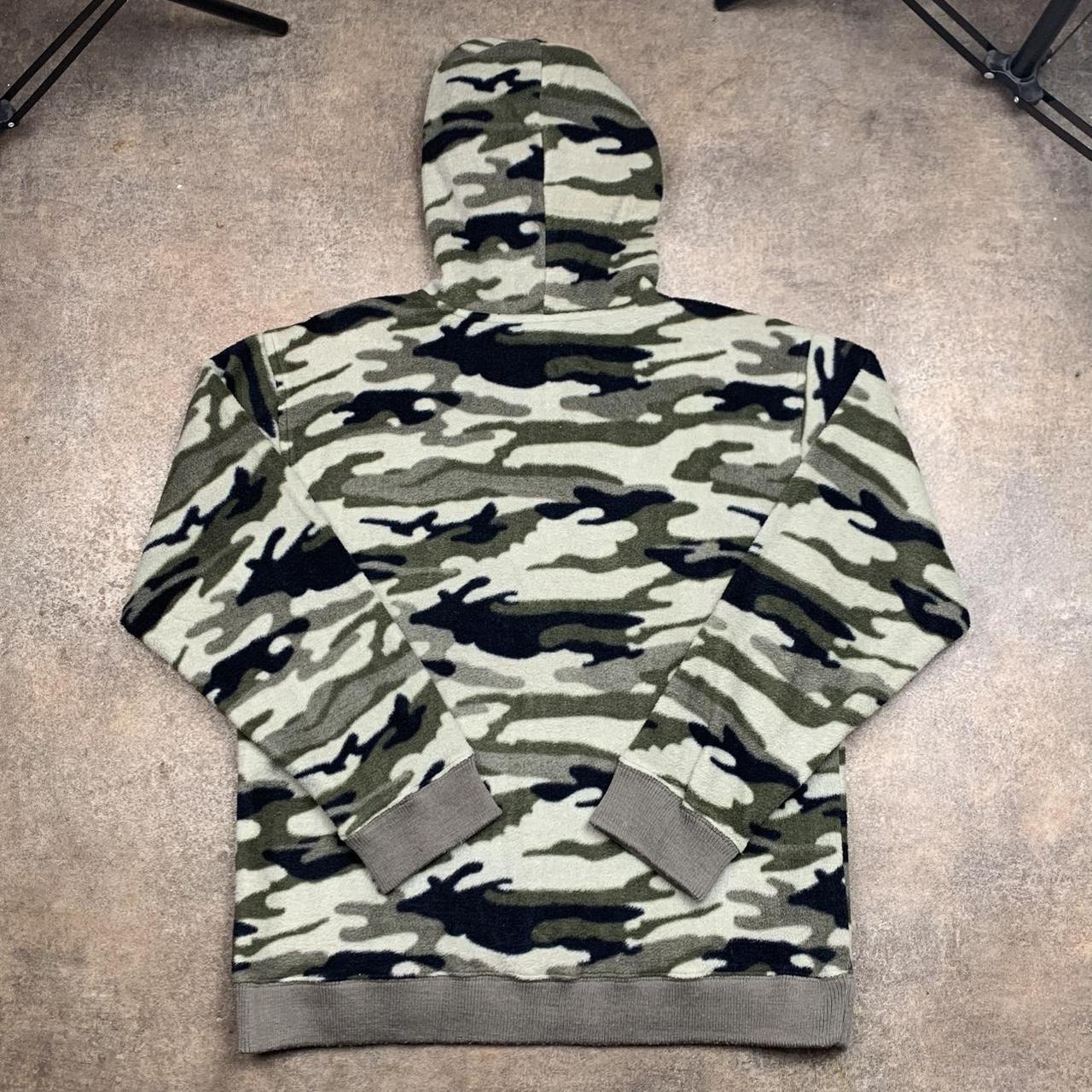 Quiksilver 00s camo khaki graphic hoodie