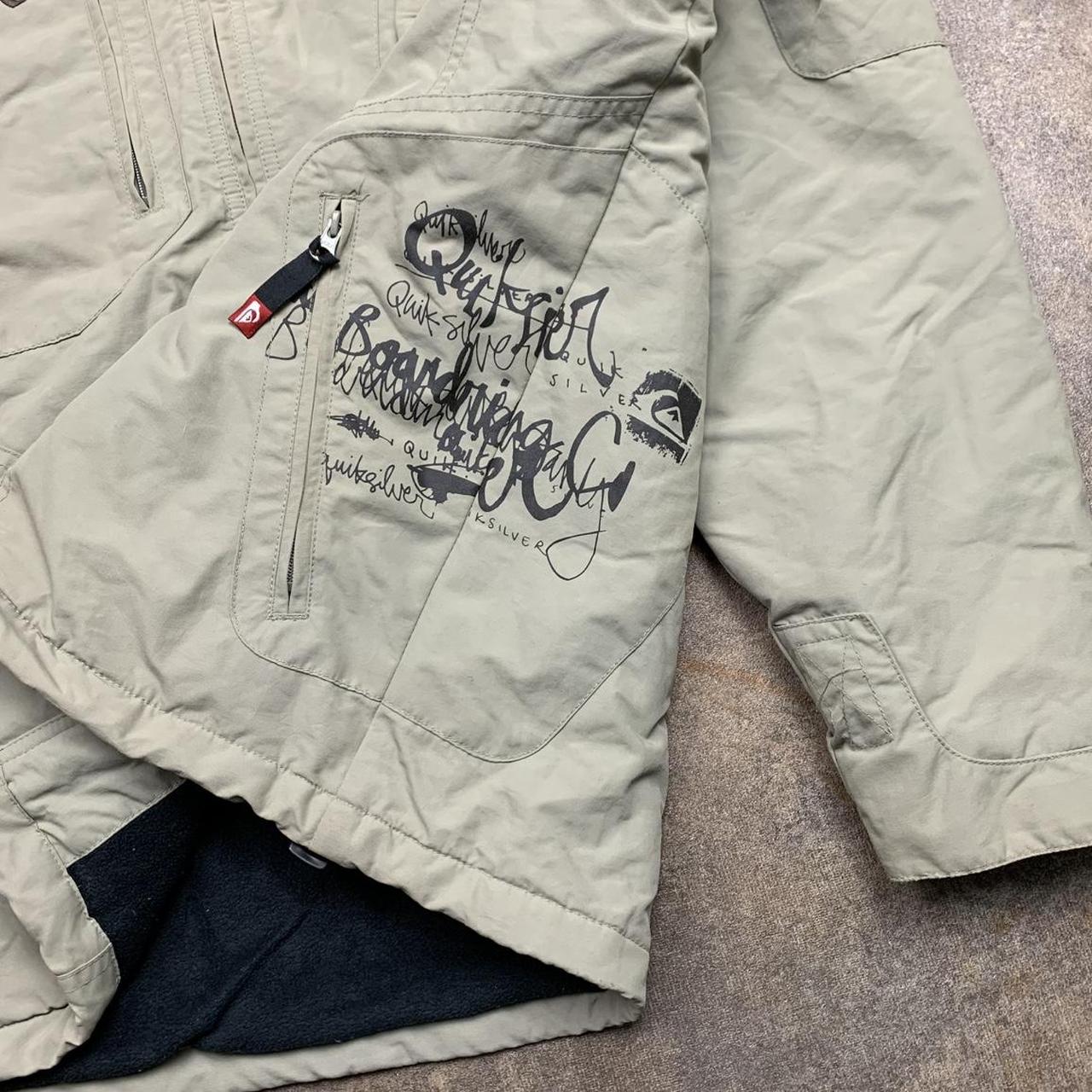 Quiksilver 00s beige utilised graphic ski jacket