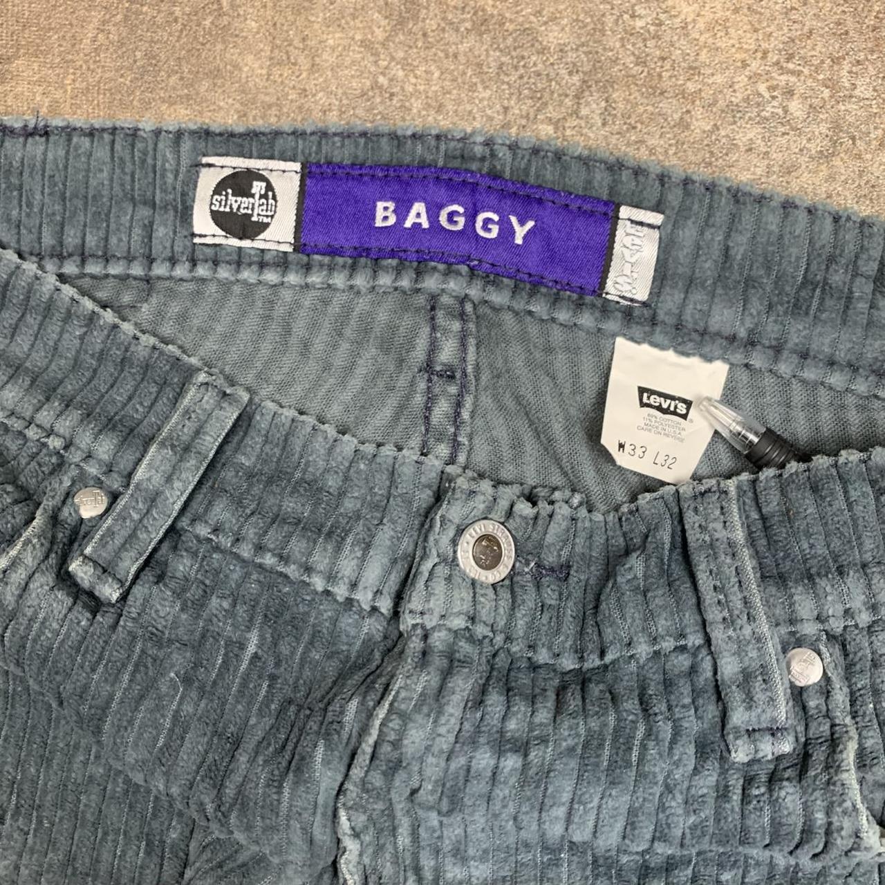 Levi’s Silvertab 00s baggy corduroy grey jeans