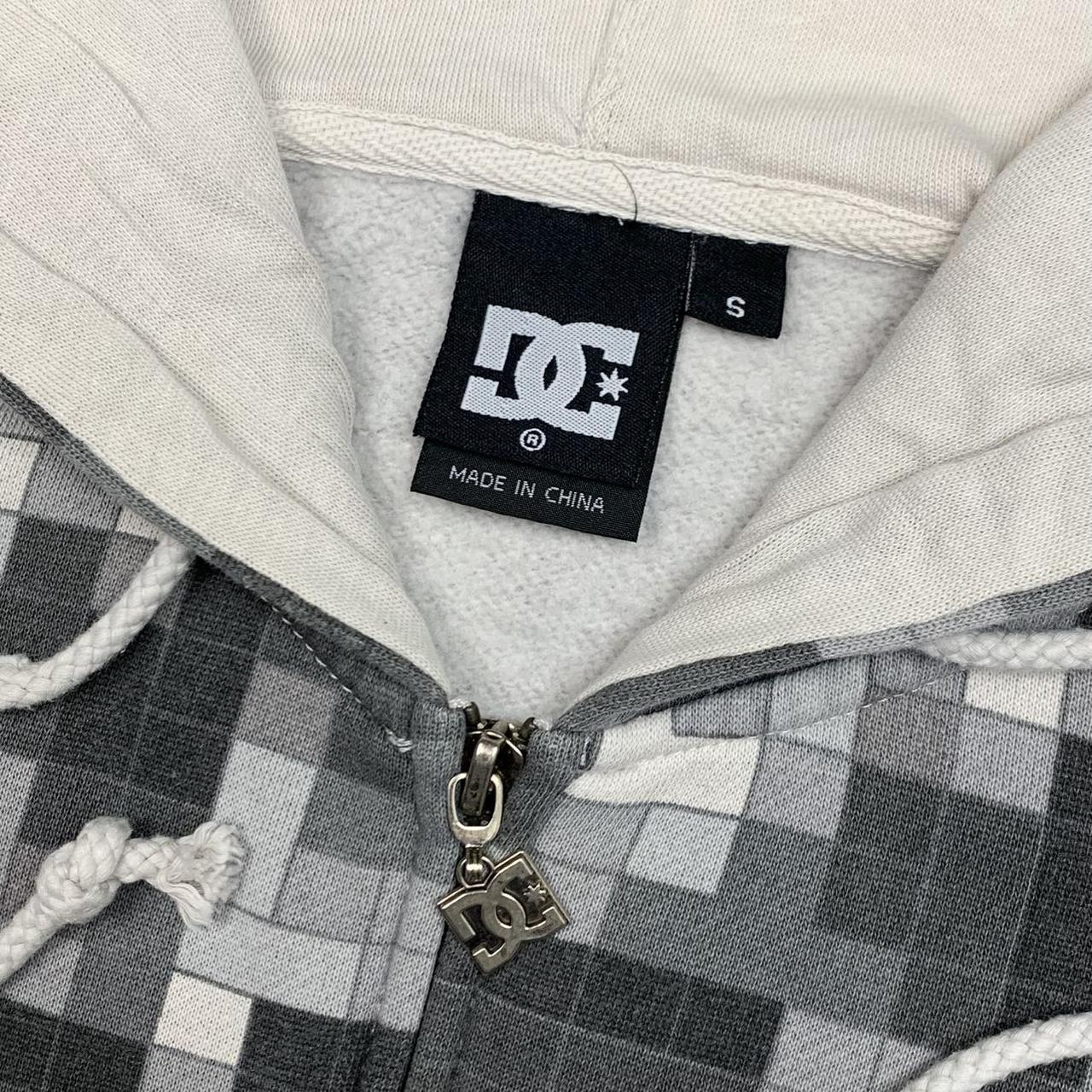 DC Shoes 00s white grey boxy graphic zip hoodie