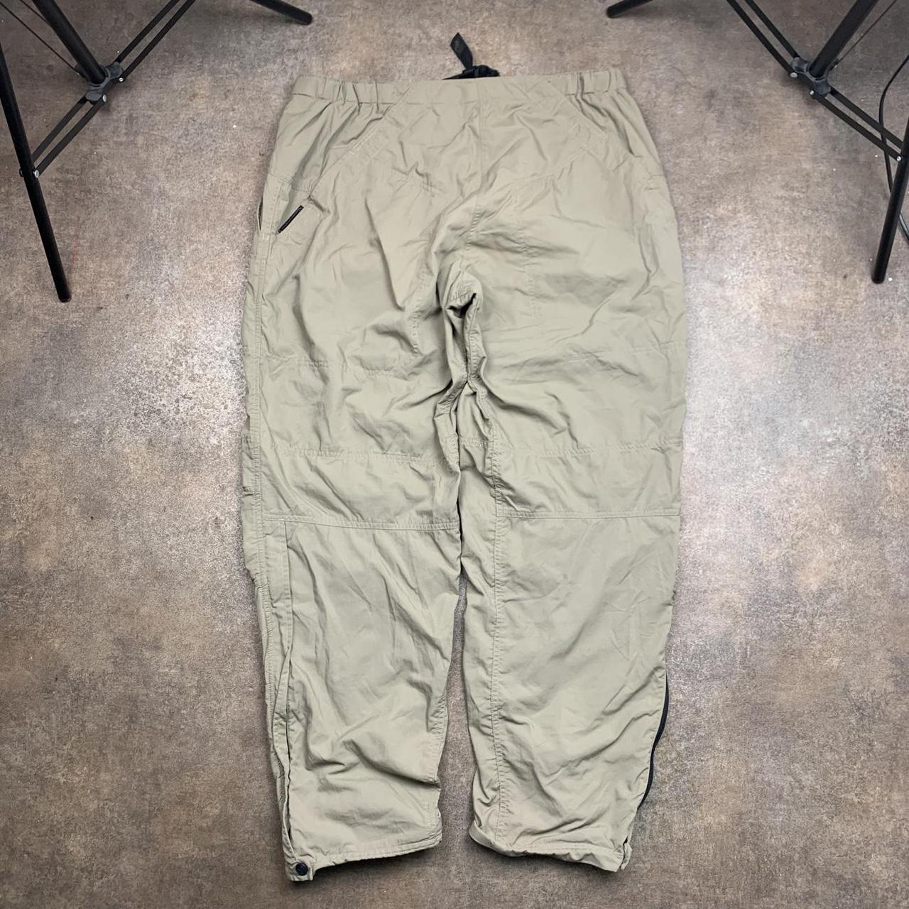 Mountain Hardwear 00s utilised hiking trousers