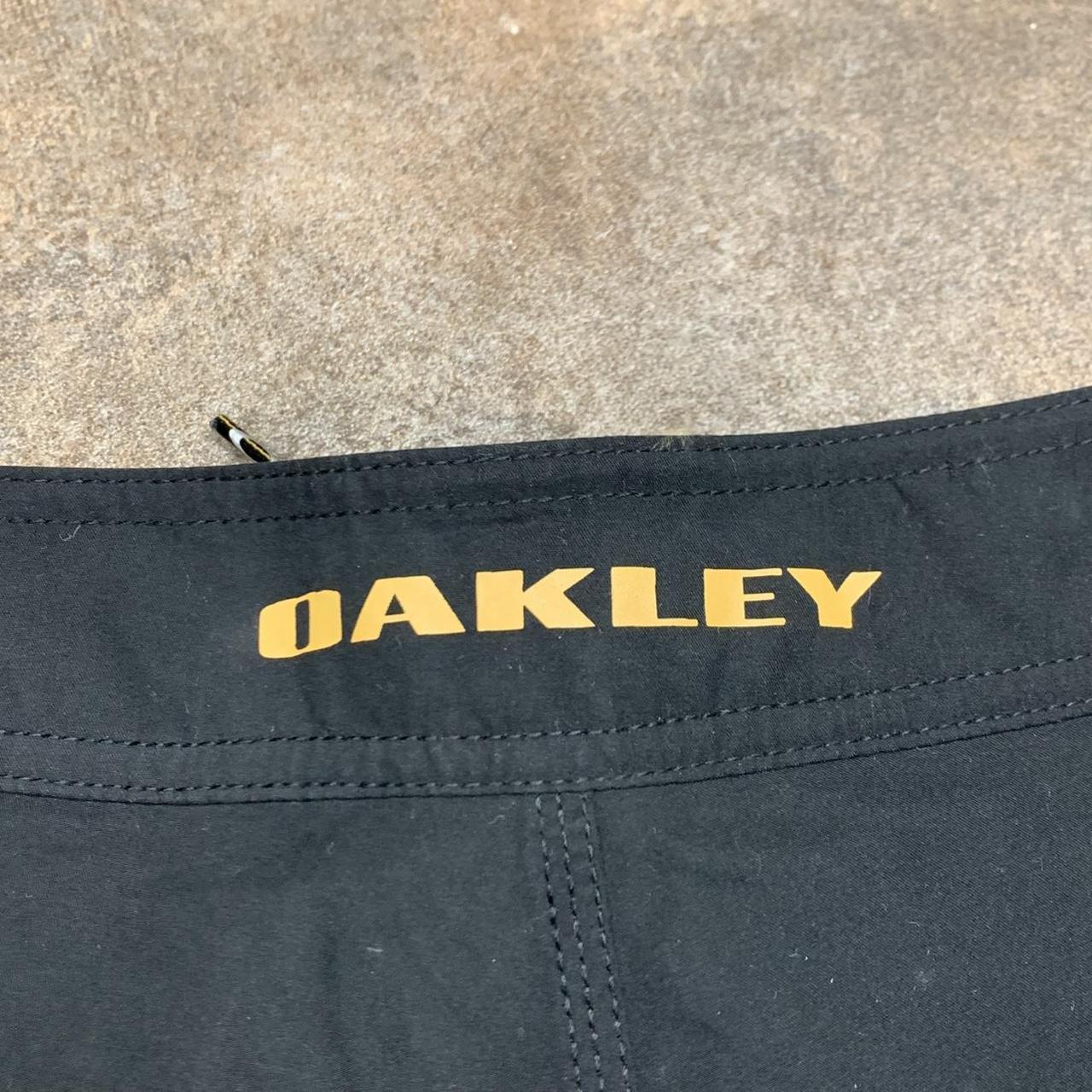 Oakley Software 00s black baggy boardshorts