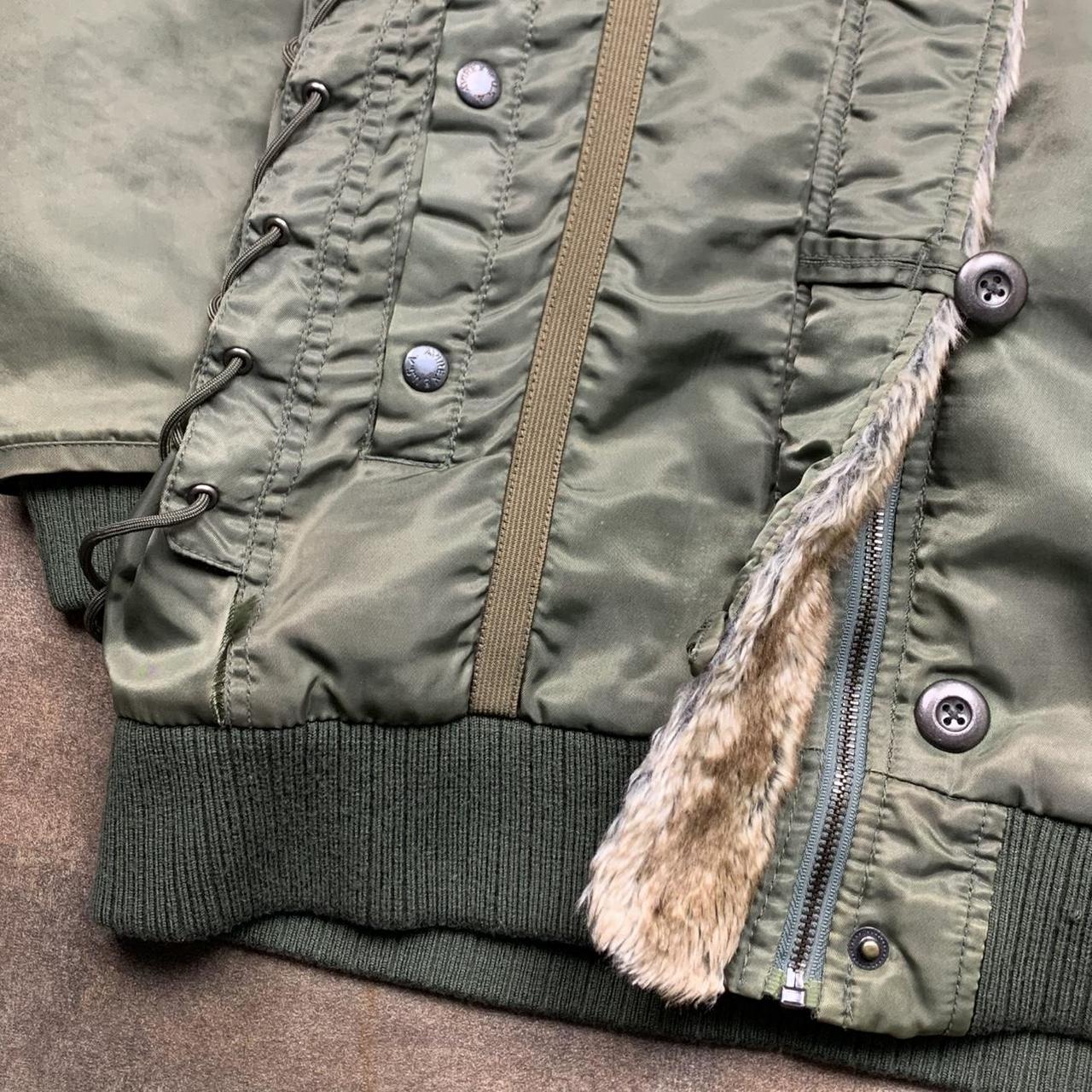 Avirex 00s split hood khaki green utilised jacket