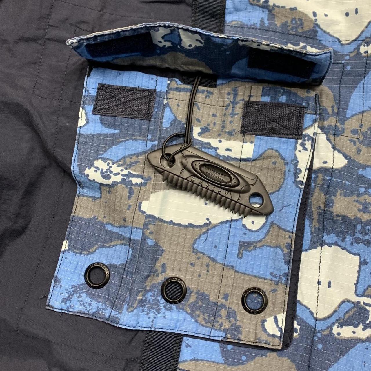 Oakley 00s navy camo graphic boardshorts