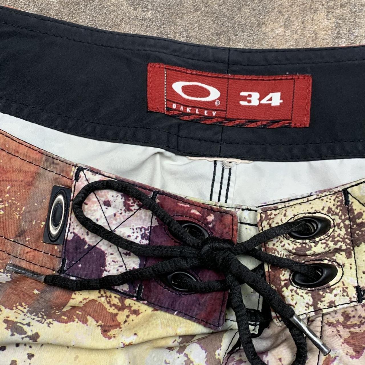 Oakley Software 00s rust skull baggy boardshorts