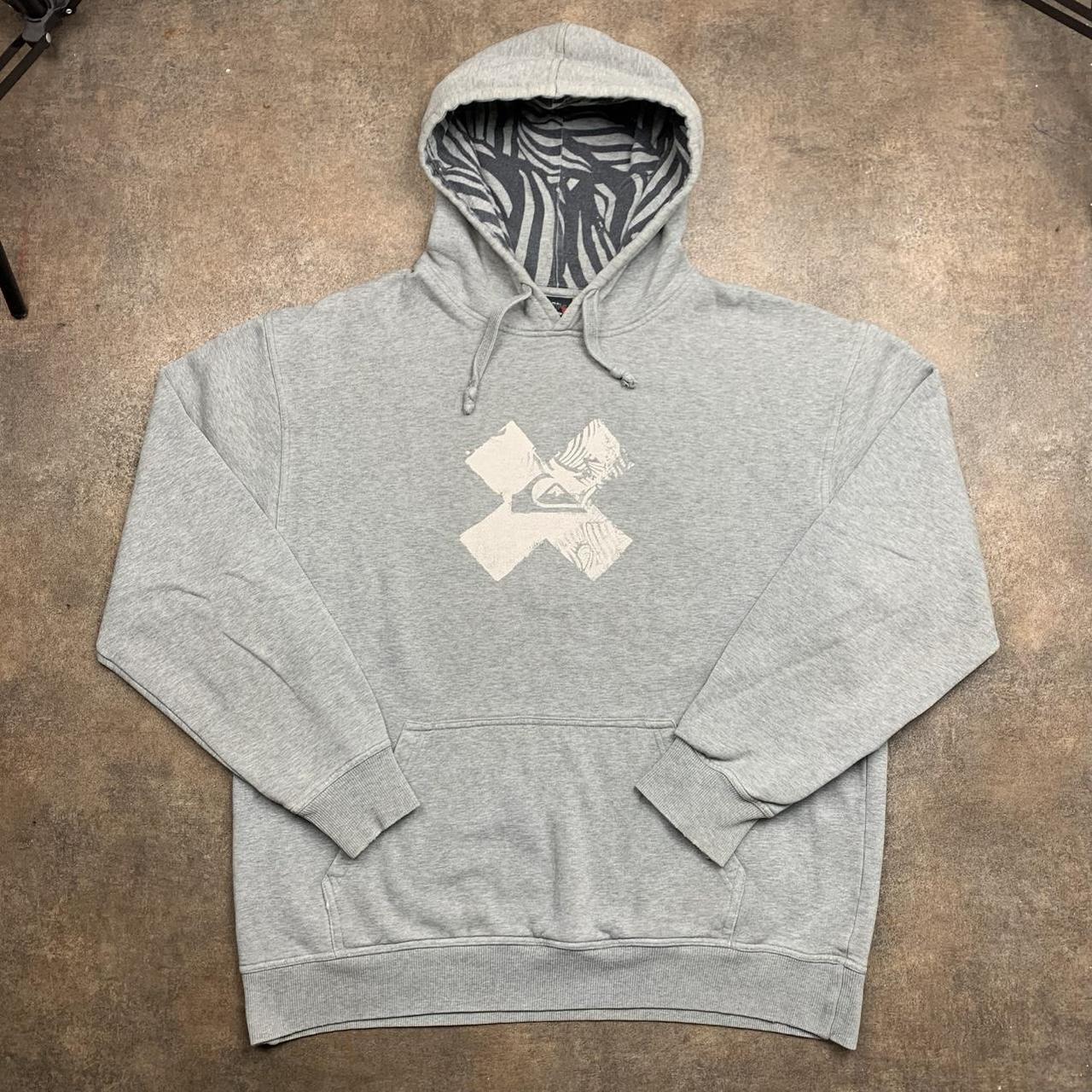 Quiksilver 00s light grey graphic boxy hoodie