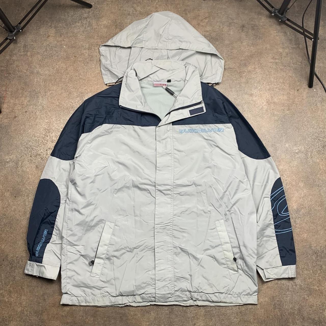 Quiksilver 90s light grey navy rain coat