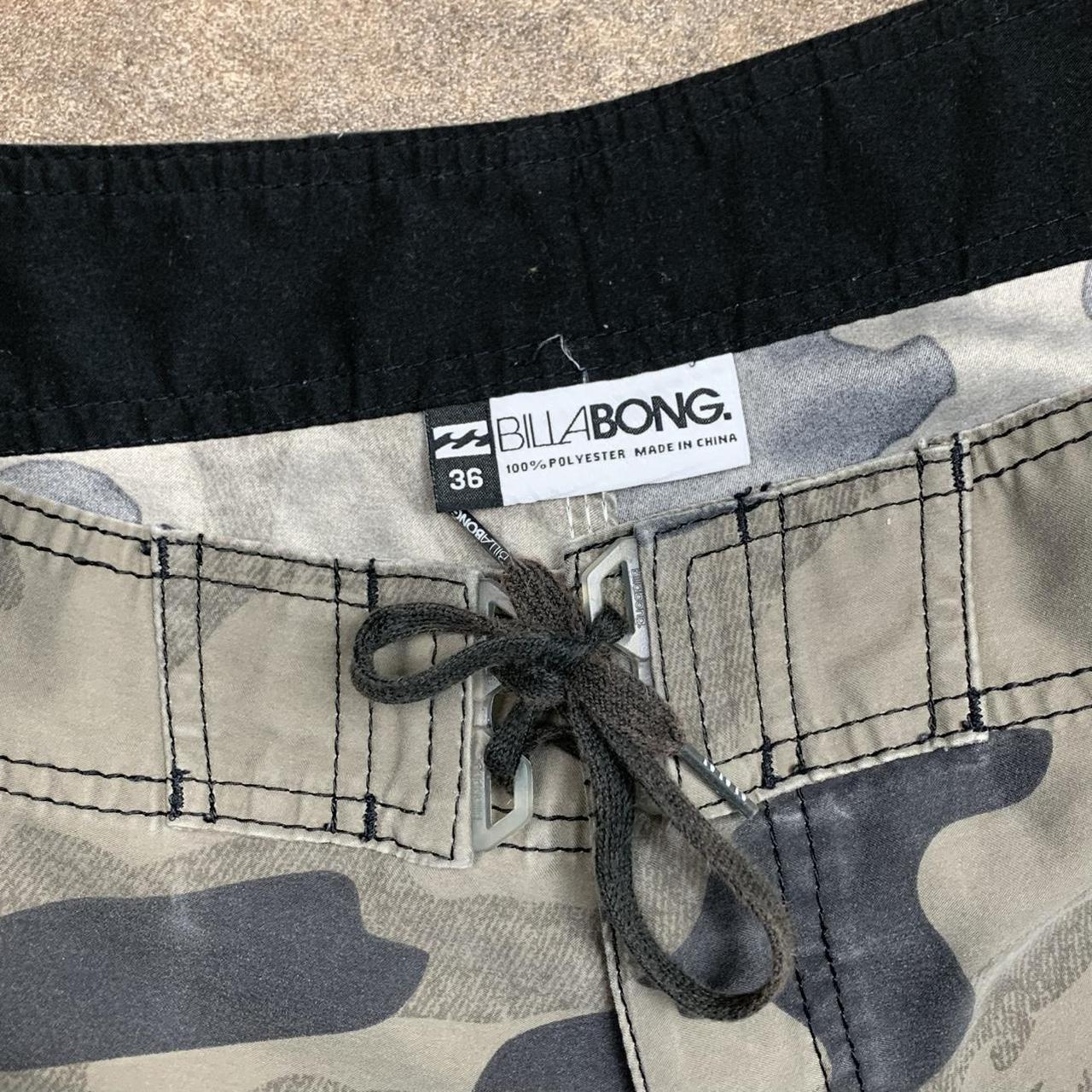 Billabong 00s camo graphic boardshorts