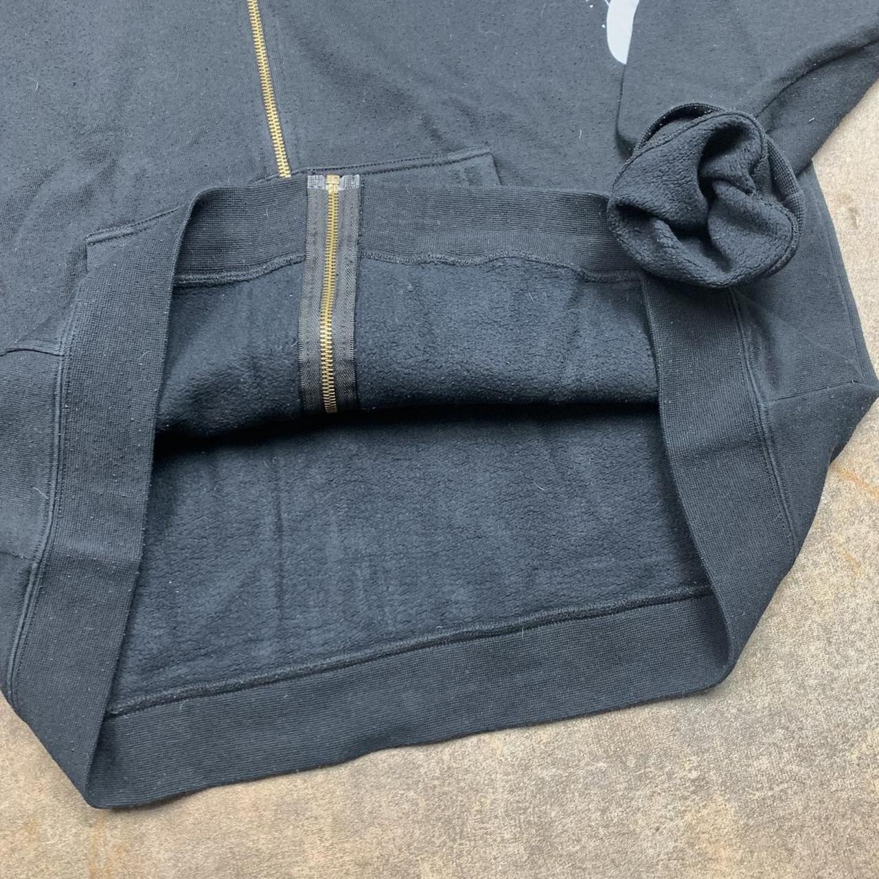 Quiksilver 00s black graphic zip hoodie