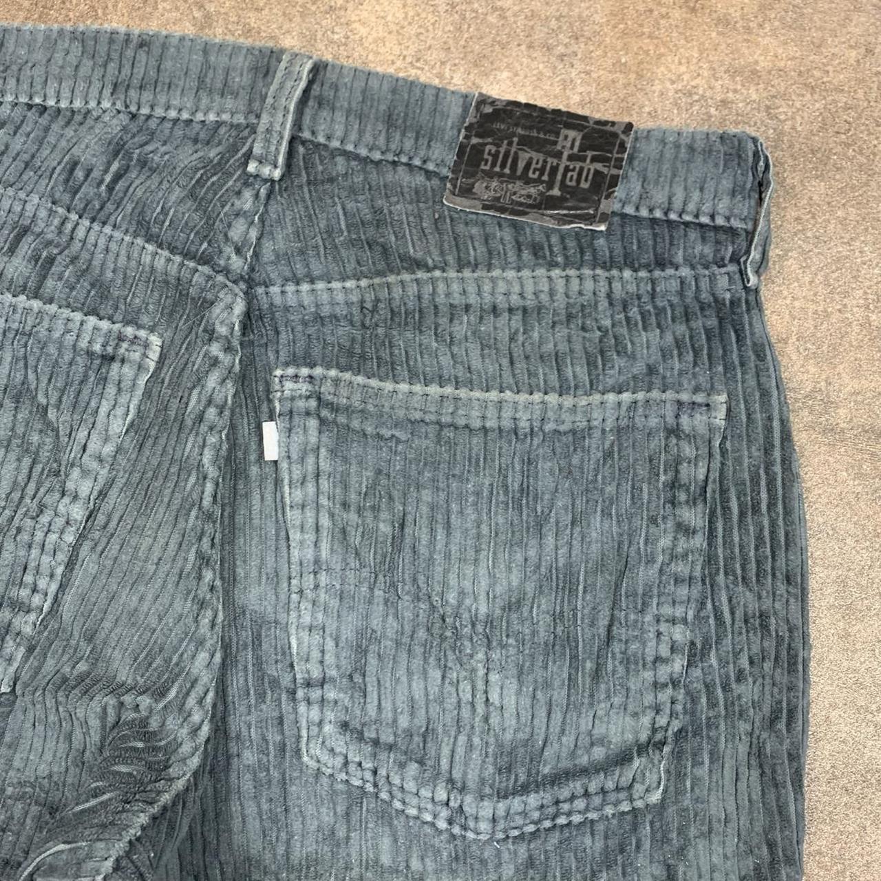 Levi’s Silvertab 00s baggy corduroy grey jeans