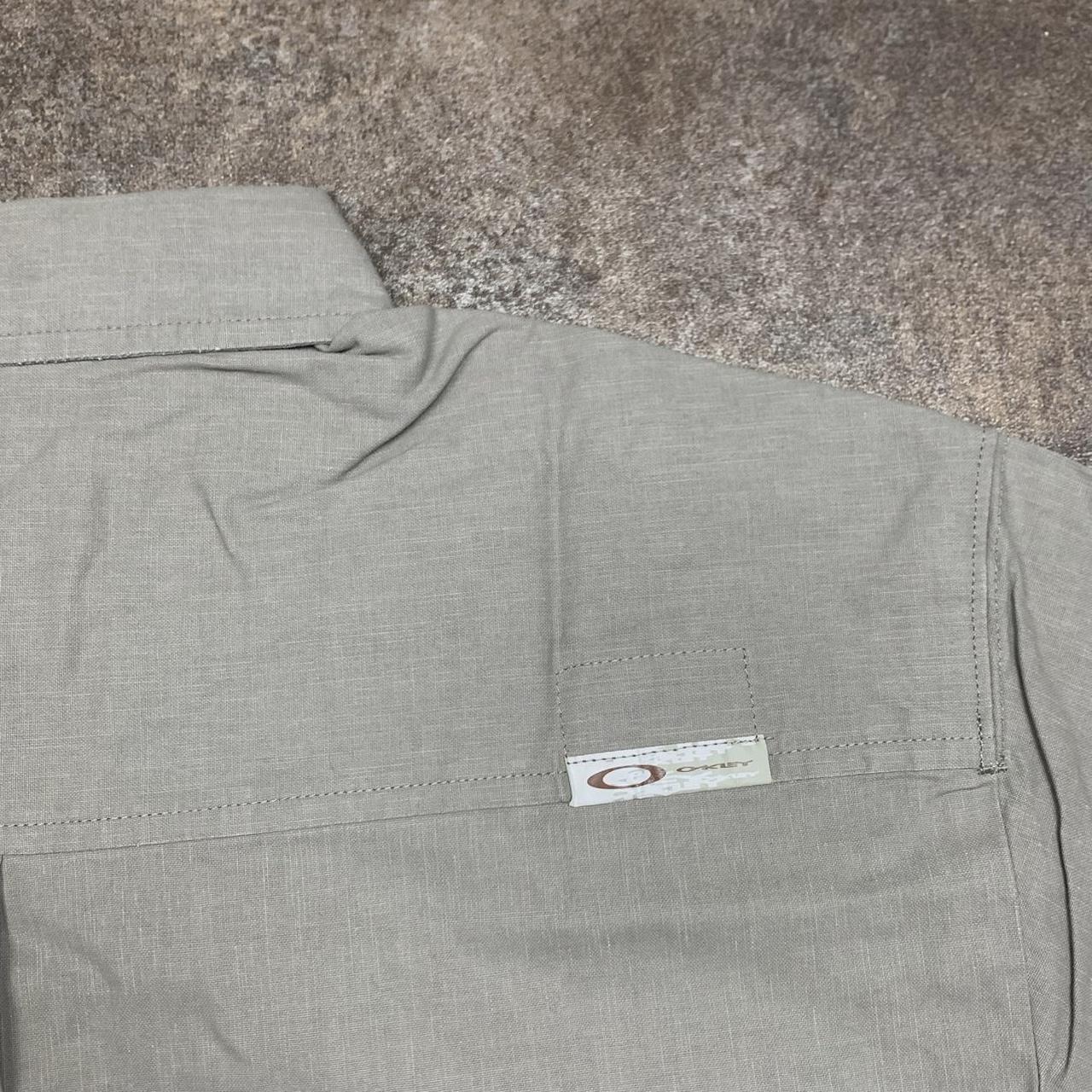 Oakley 00s cream beige button collar shirt
