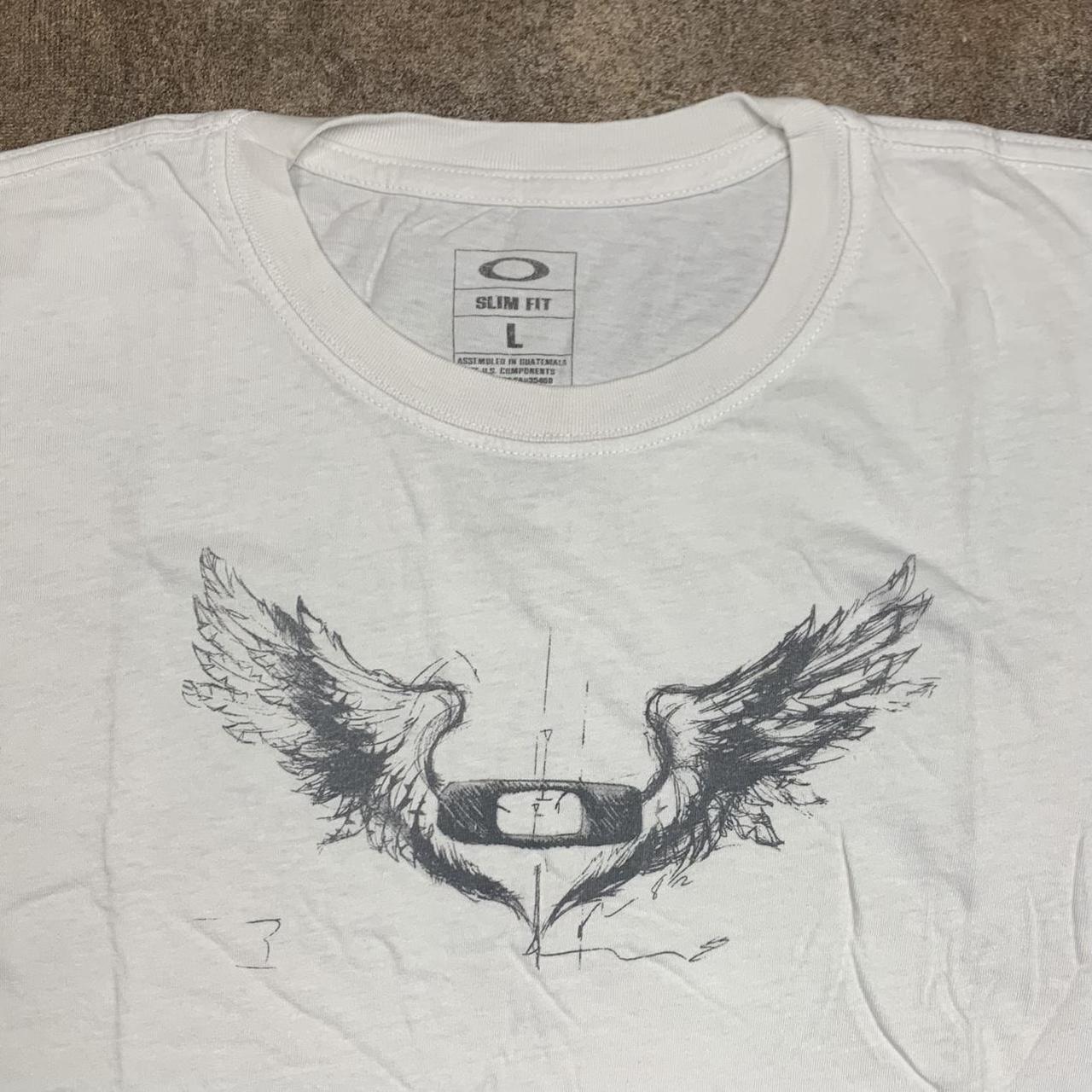 Oakley Flying Tiger 00s white graphic tee