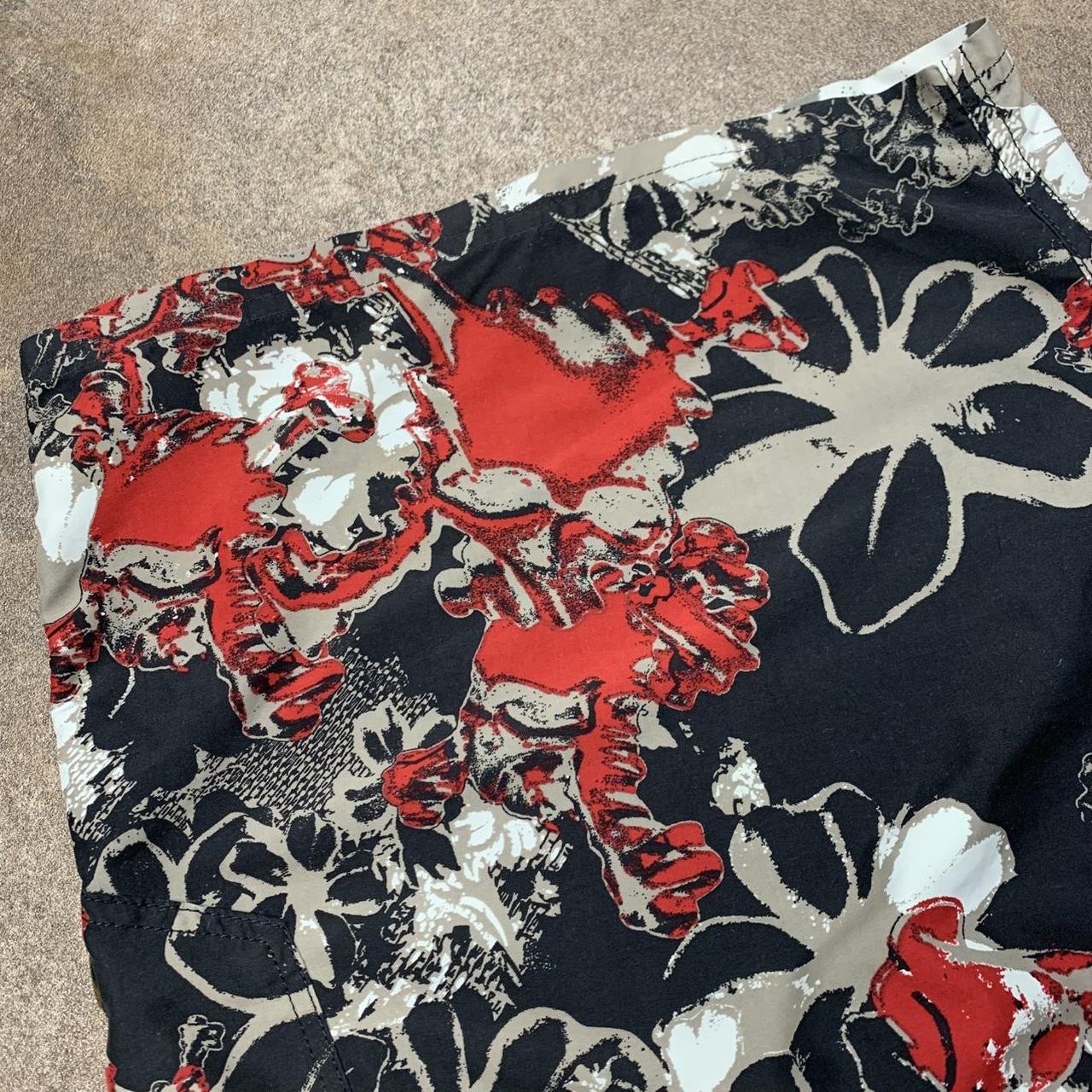Oakley 00s black red grey graphic baggy boardshorts