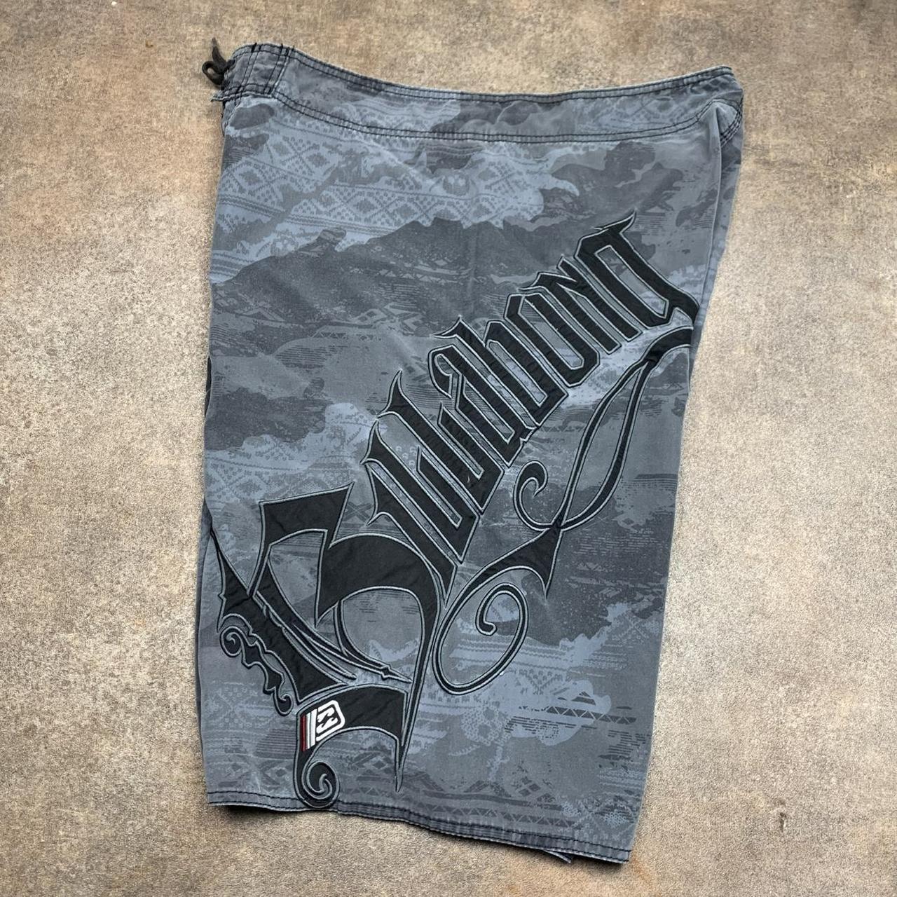Billabong 00s grey black camo graphic boardshorts