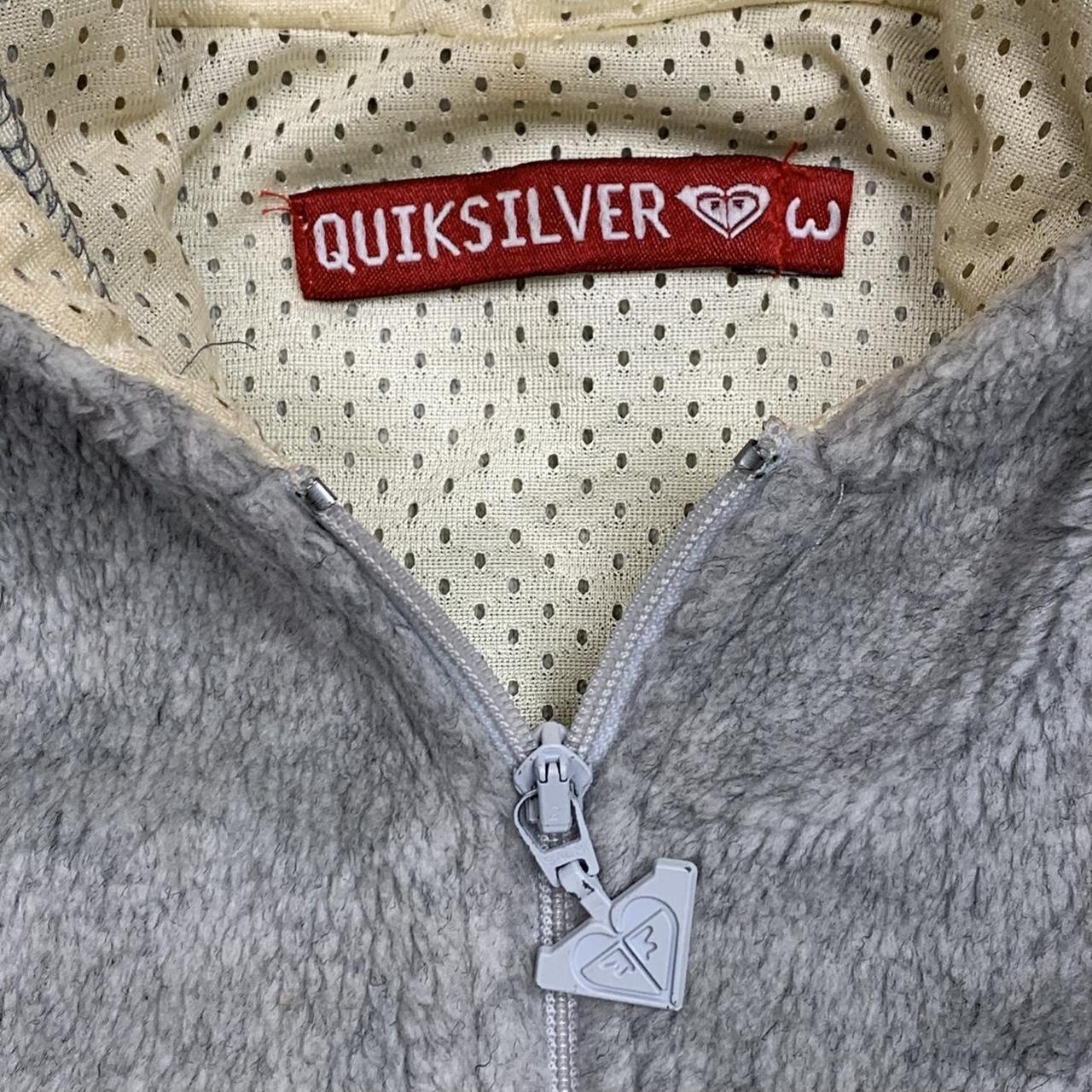 Quiksilver 90s light grey boxy cropped hoodie