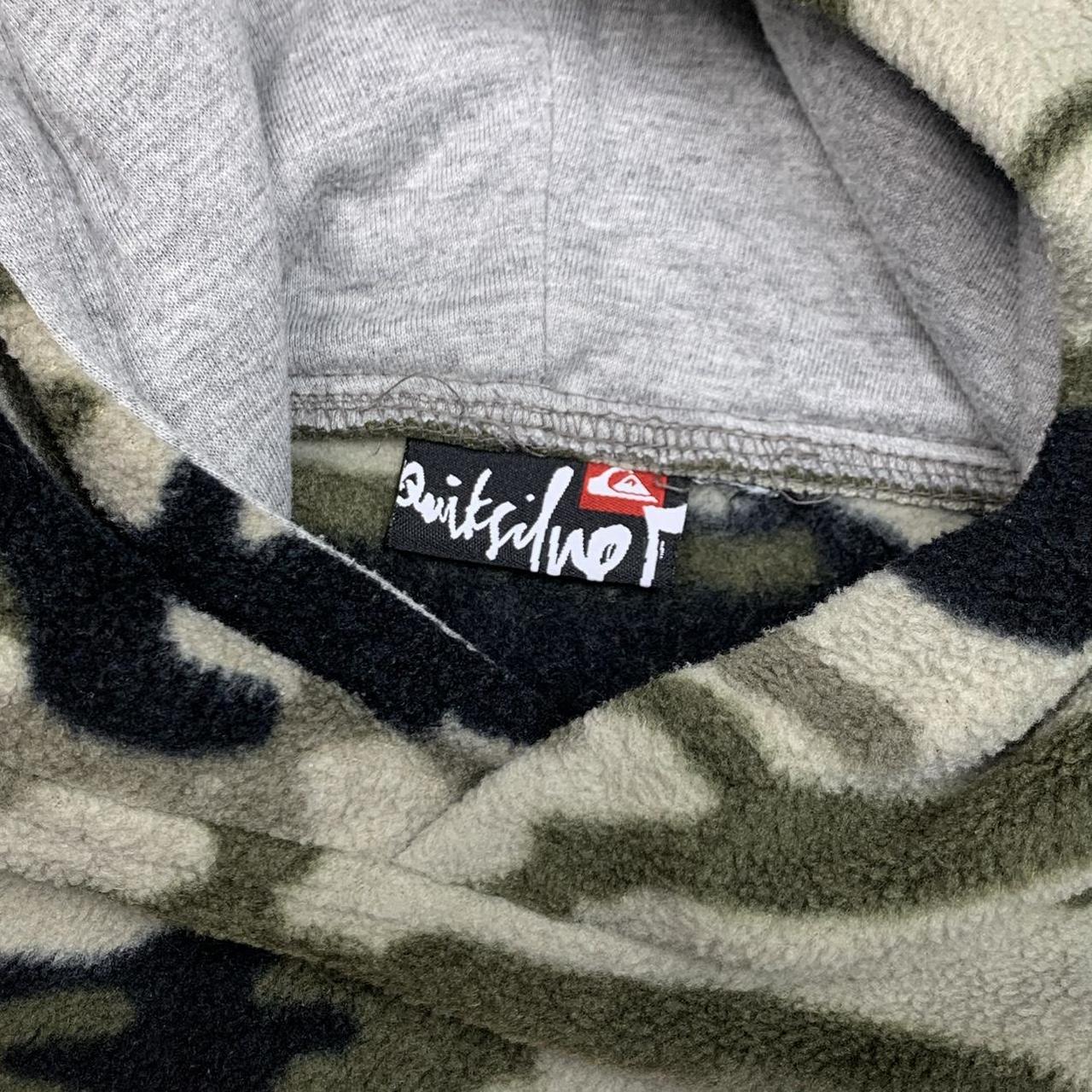 Quiksilver 00s camo khaki graphic hoodie