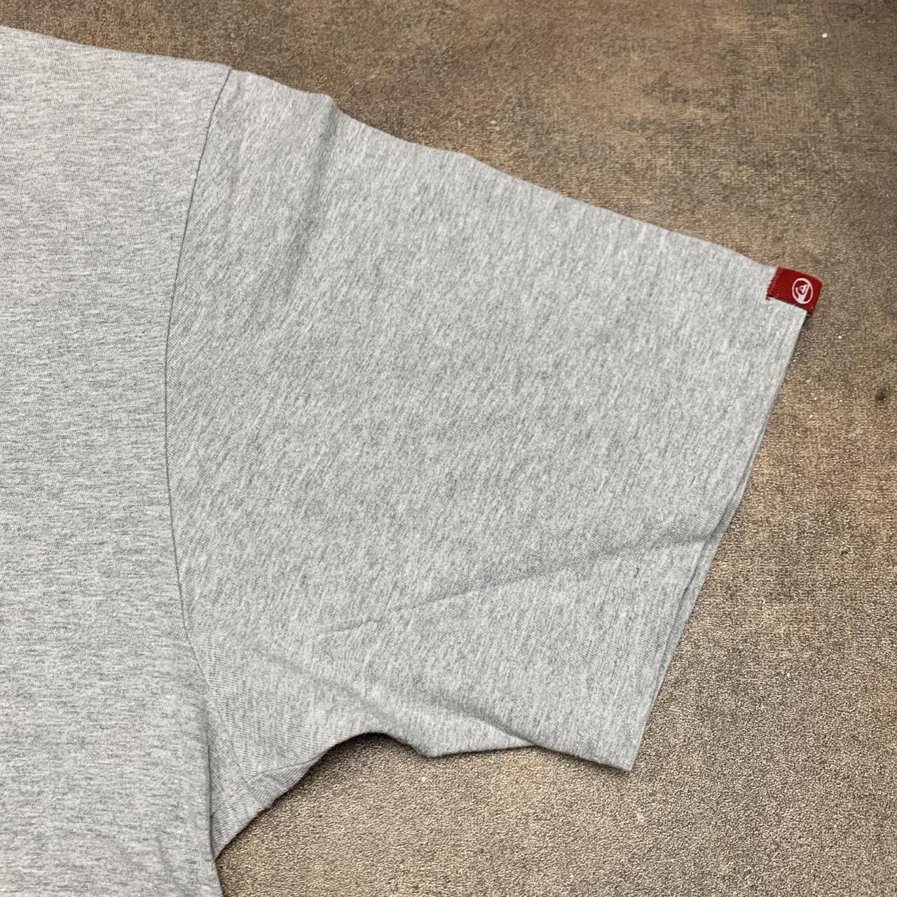 Quiksilver 90s light grey graphic boxy tee