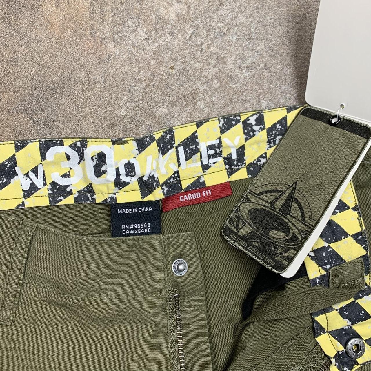 Oakley 00s Flying Tiger khaki baggy cargo jorts