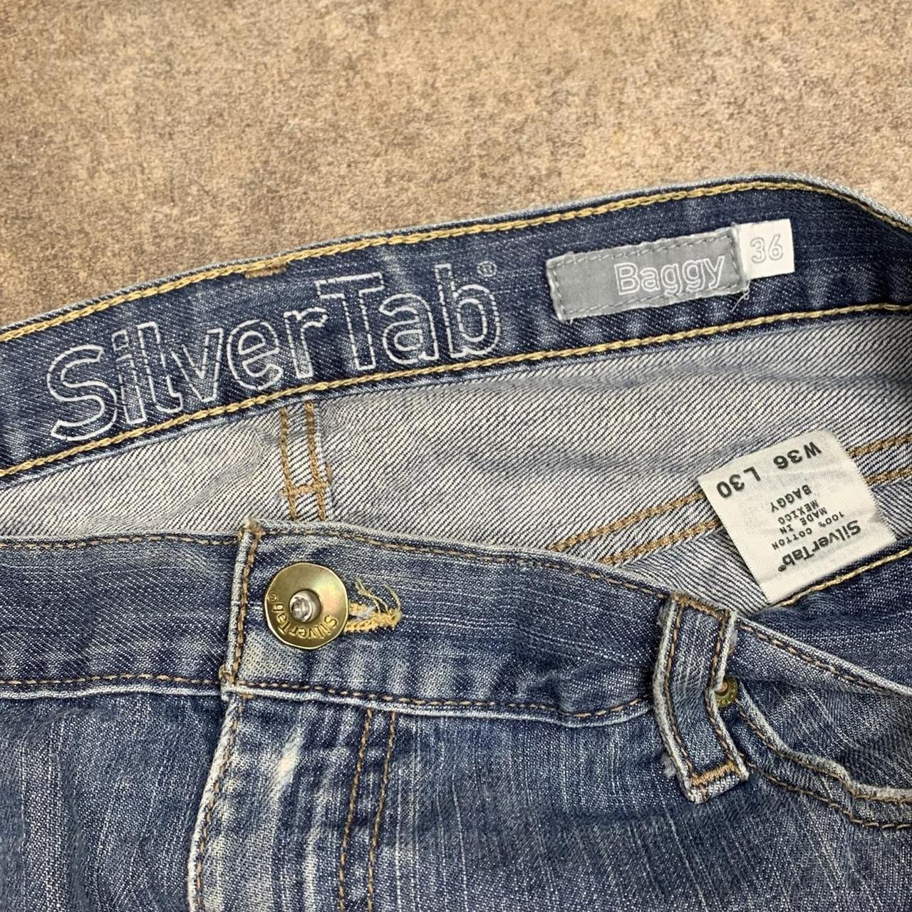 Levi’s Silvertab 00s baggy navy blue denim jeans