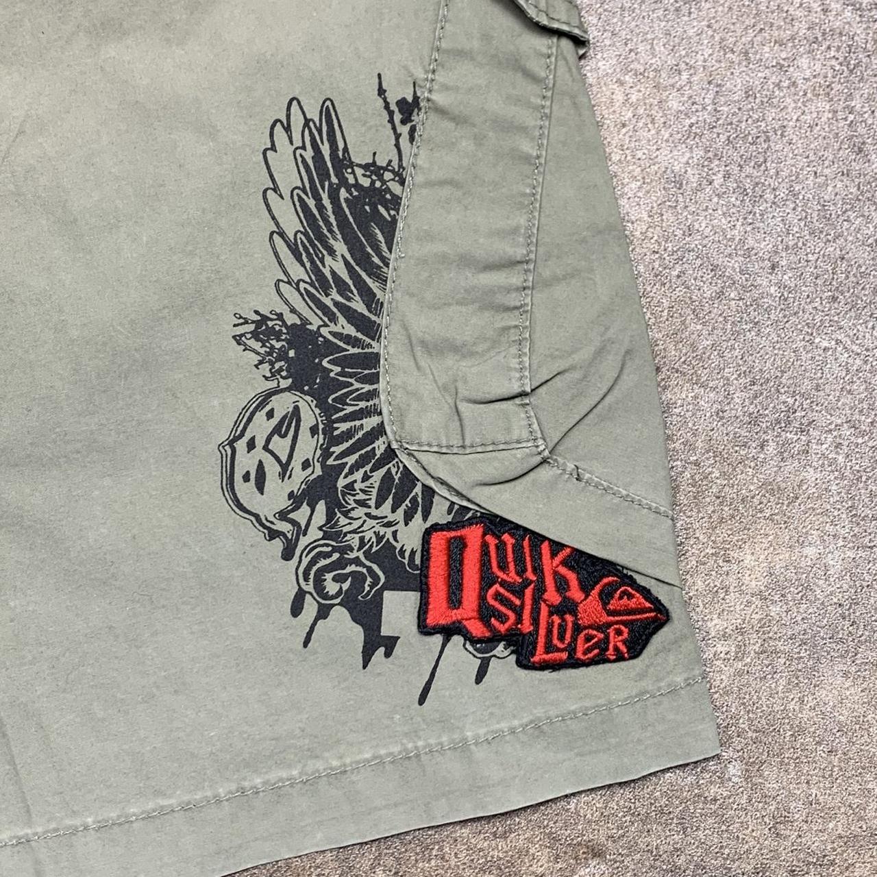 Quiksilver 00s green graphic baggy cargo shorts