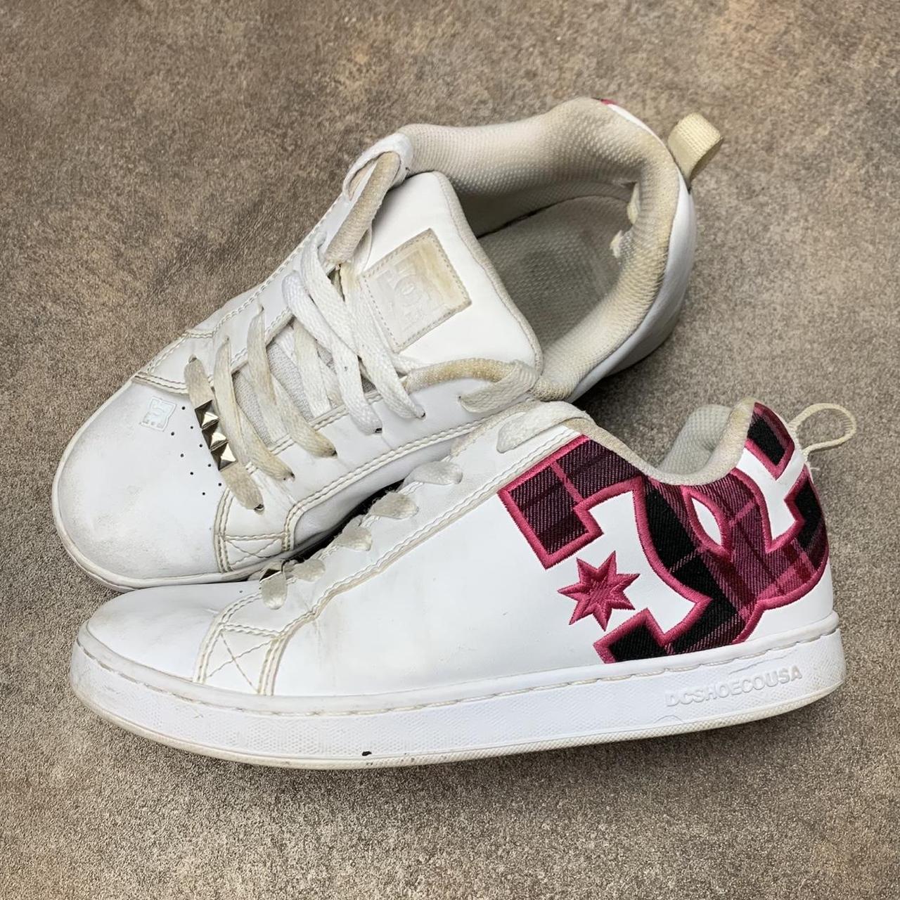 DC Shoes Court Graffik 00s white pink chunky trainers