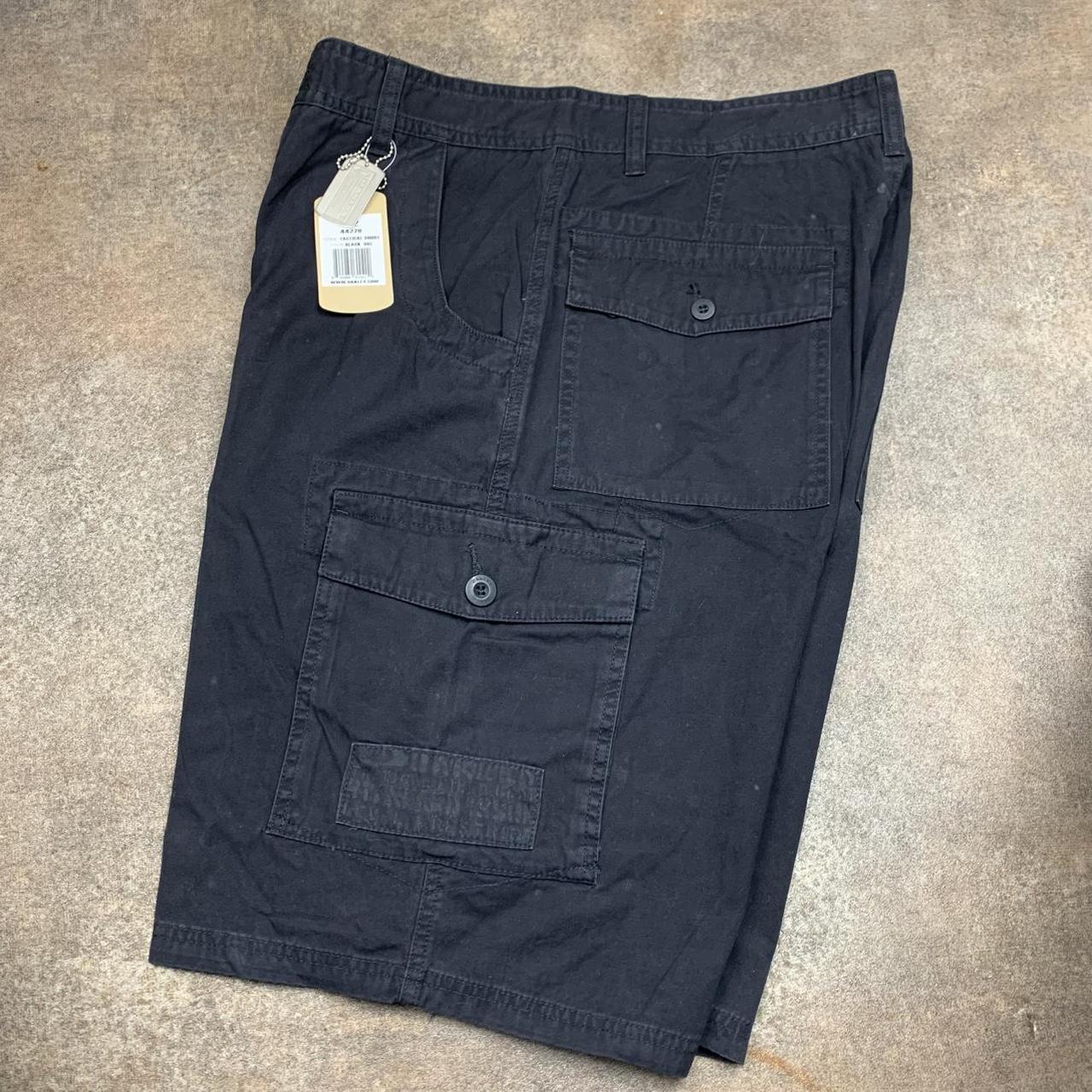 Oakley 00s black baggy graphic cargo jorts