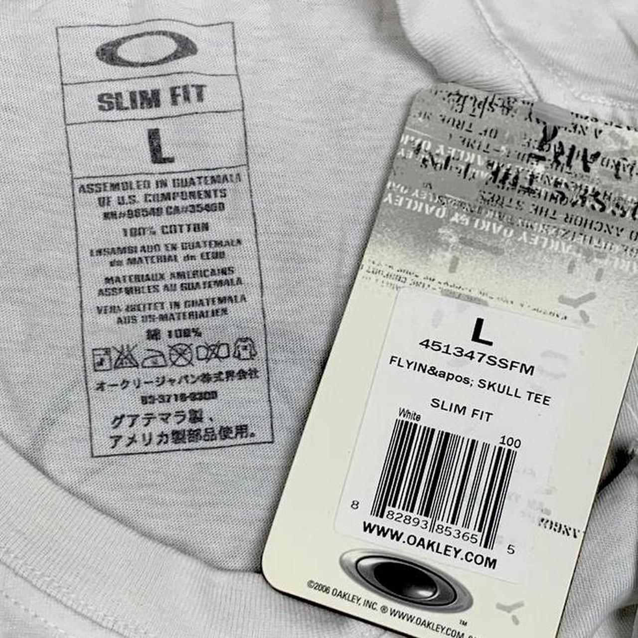 Oakley Flying Tiger 00s white graphic tee