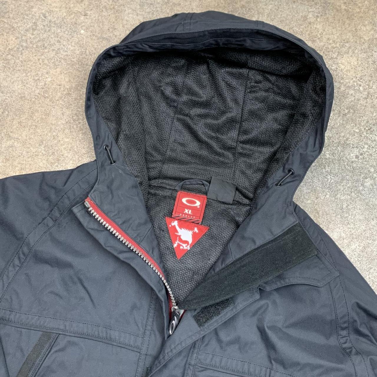 Oakley Software 00s black ski lined coat