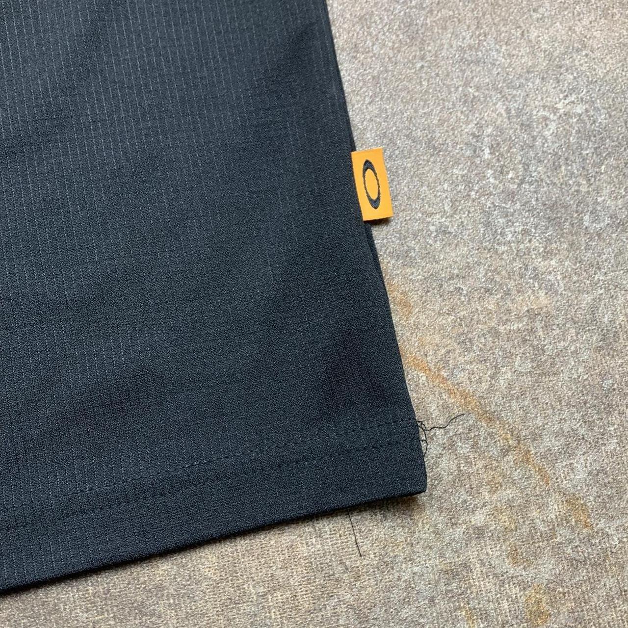 Oakley Software 90s black graphic breathable gym tee