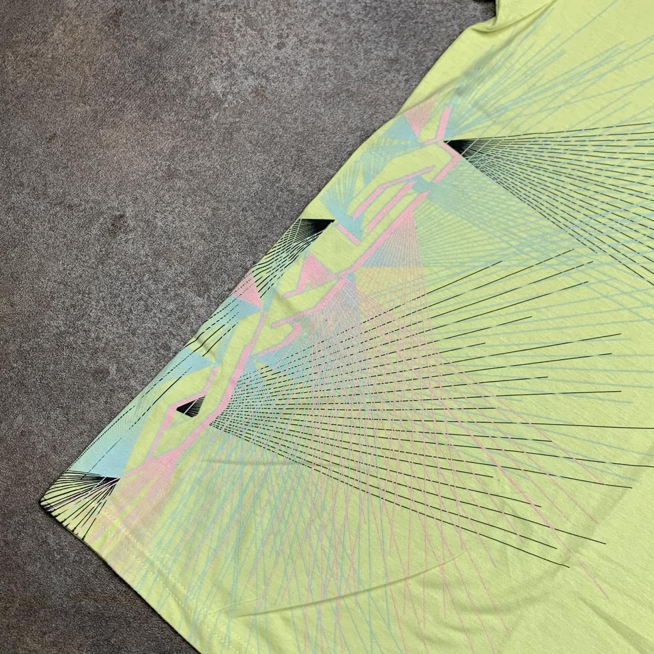 Oakley 00s yellow graphic logo tee