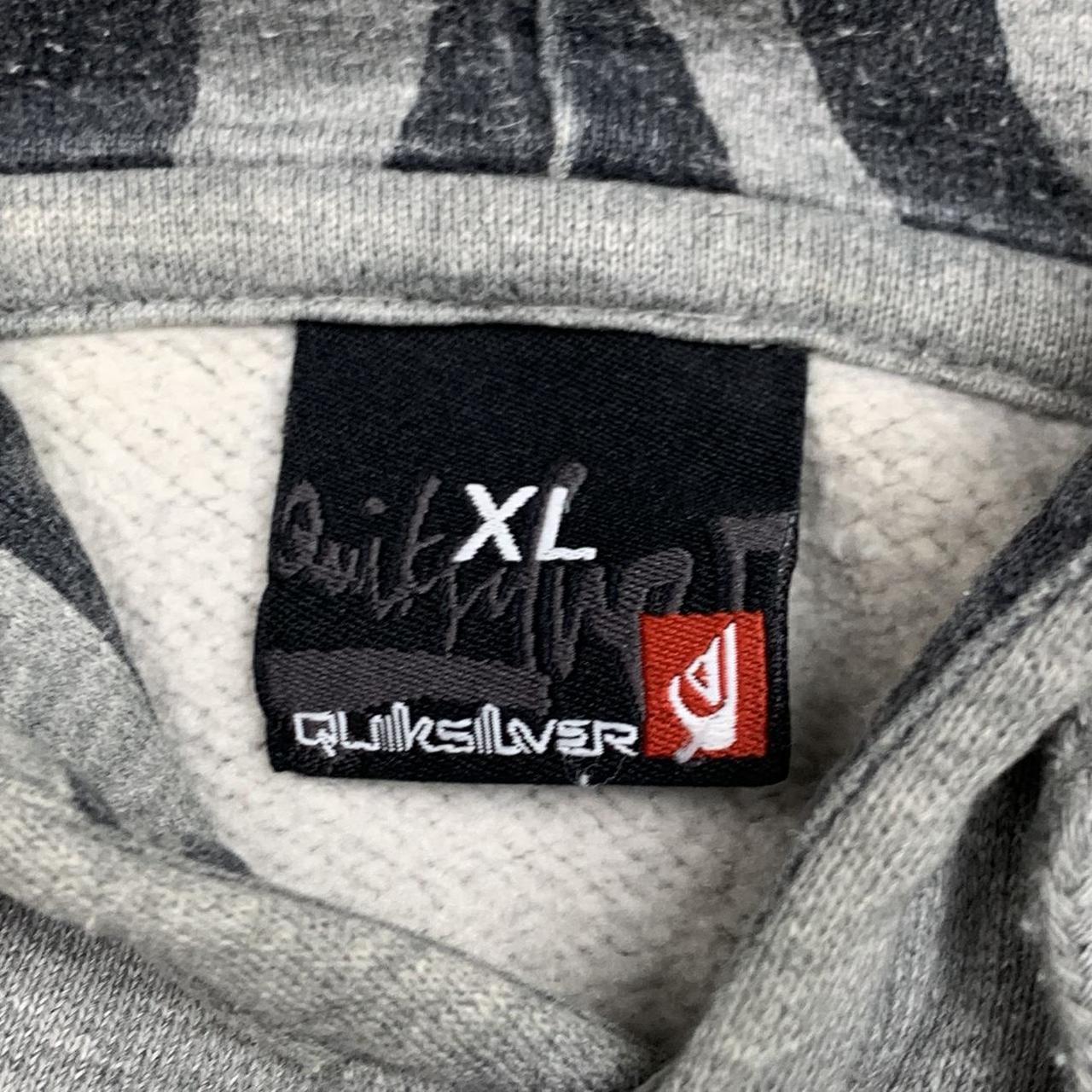 Quiksilver 00s light grey graphic boxy hoodie