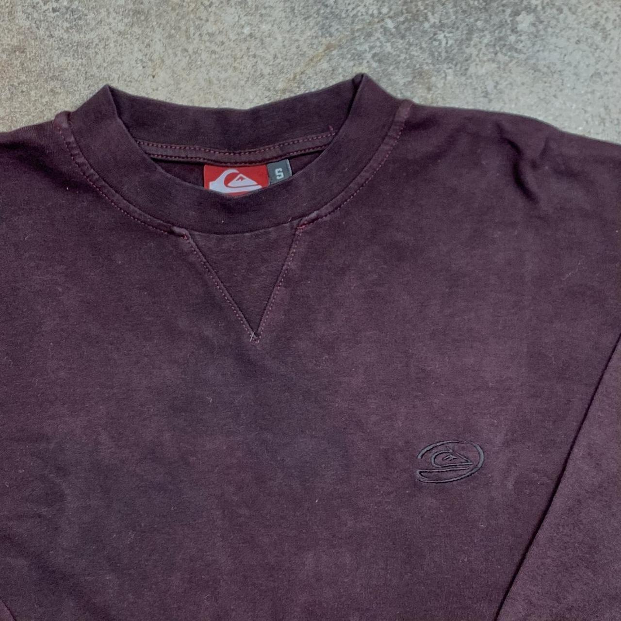 Quiksilver 00s maroon long sleeve tee